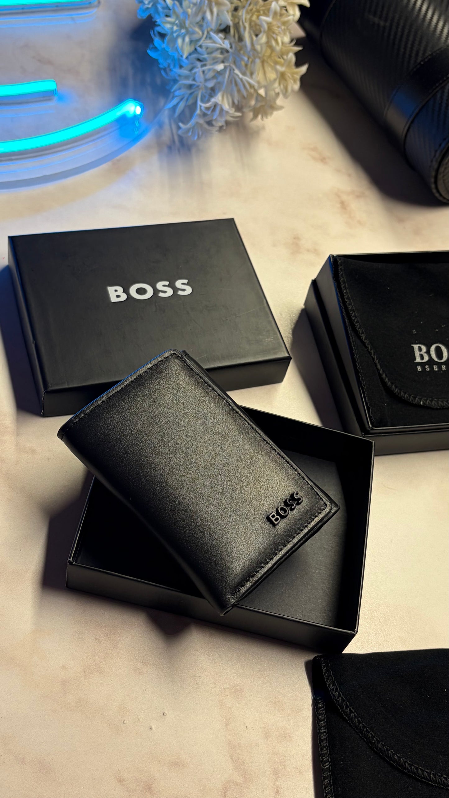 Boss Men’s Trifold Wallet - RFID Protection | Magnetic Closure