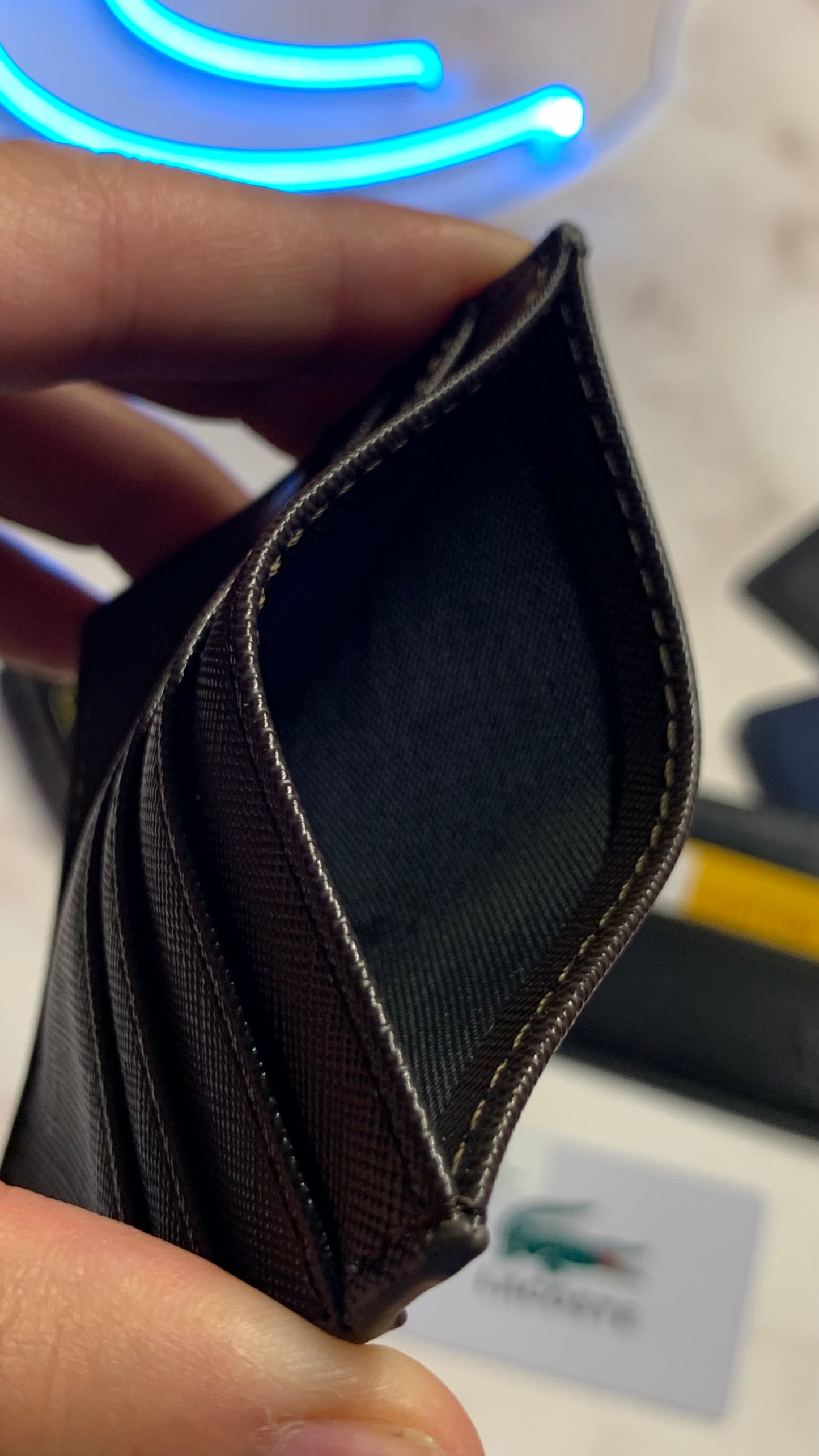 Lacoste cardholder - Brown
