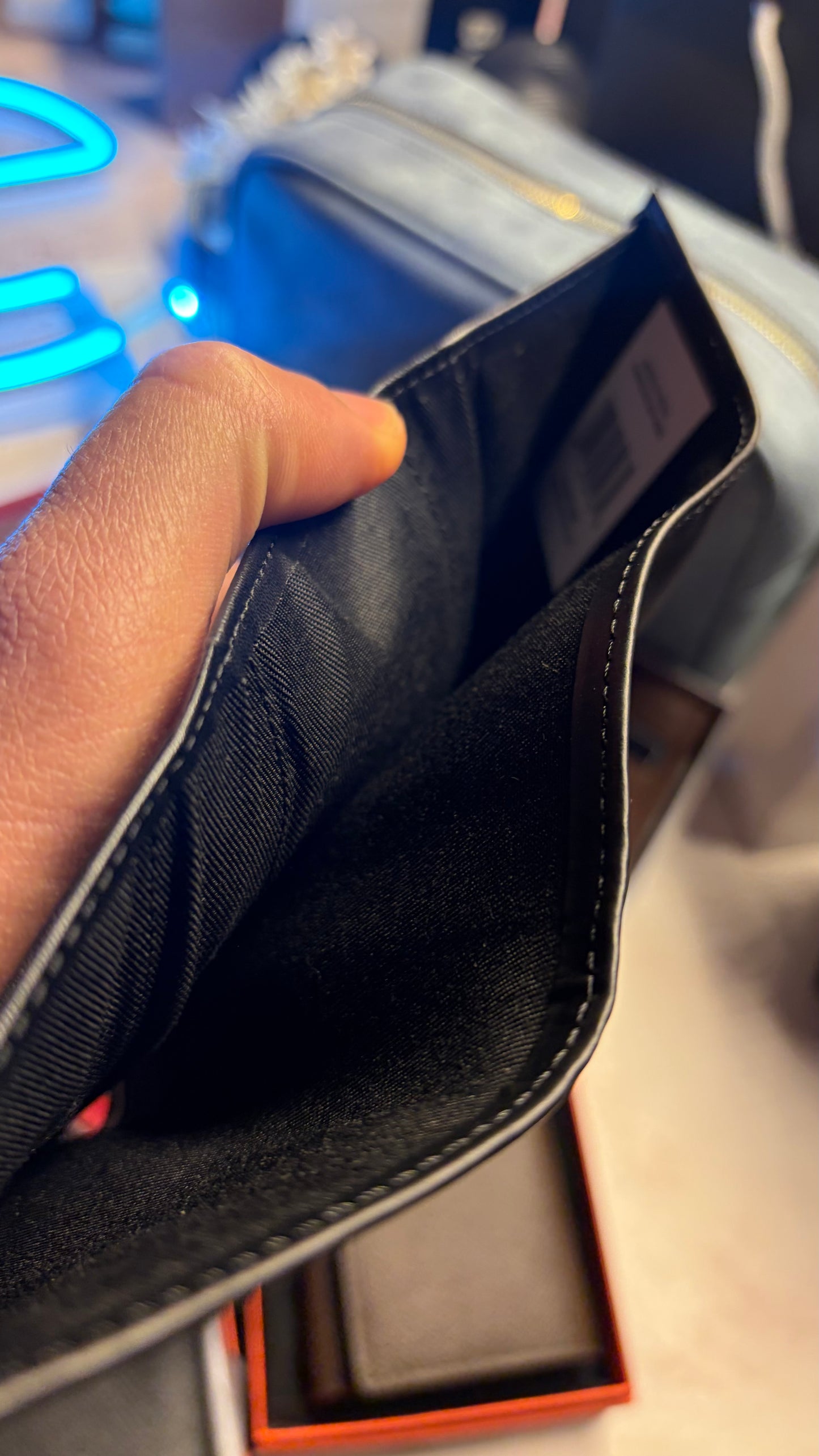 Tommy Hilfiger Basic Trifold Wallet