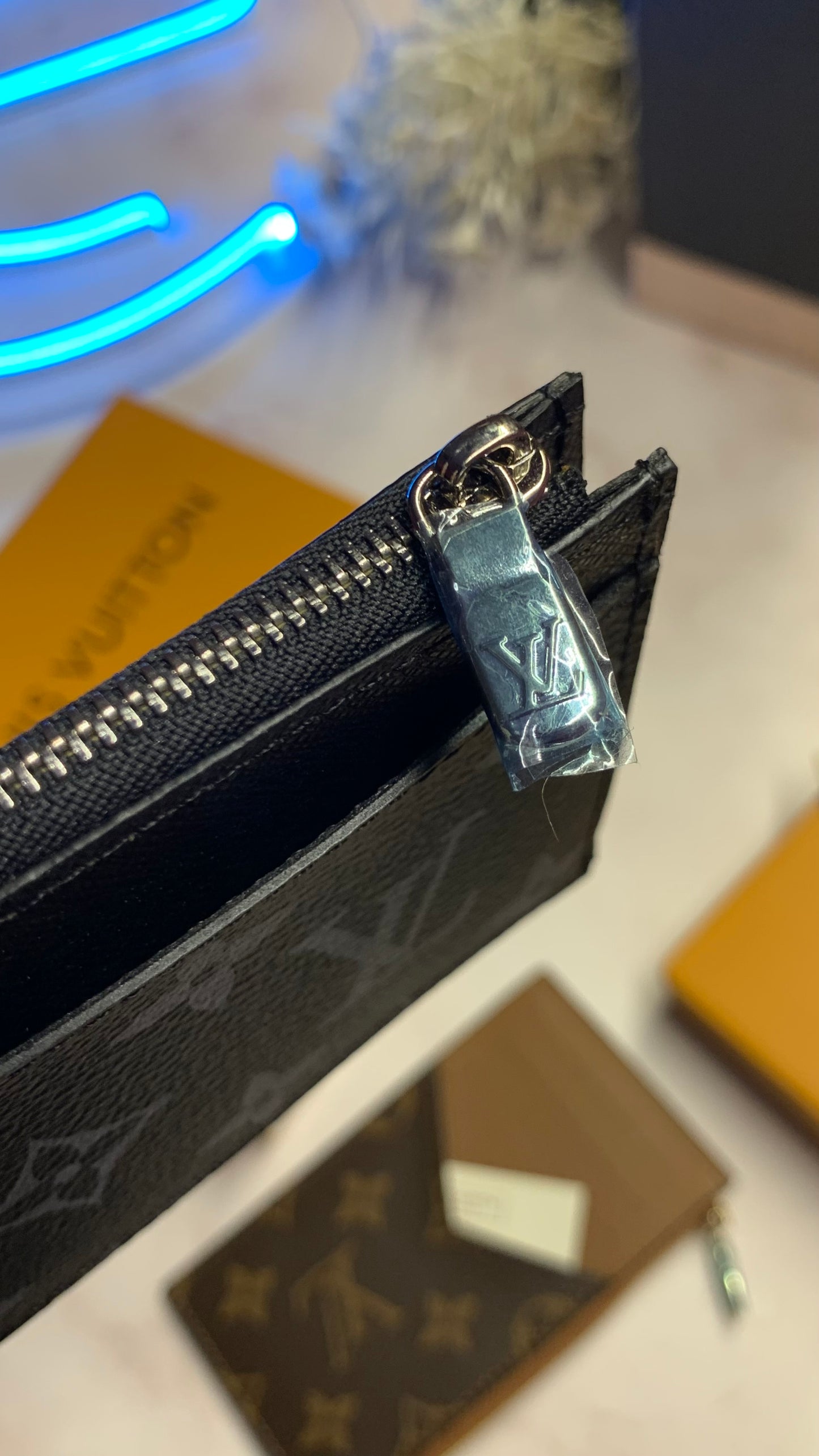 Louis Vuitton Cardholder with zipper