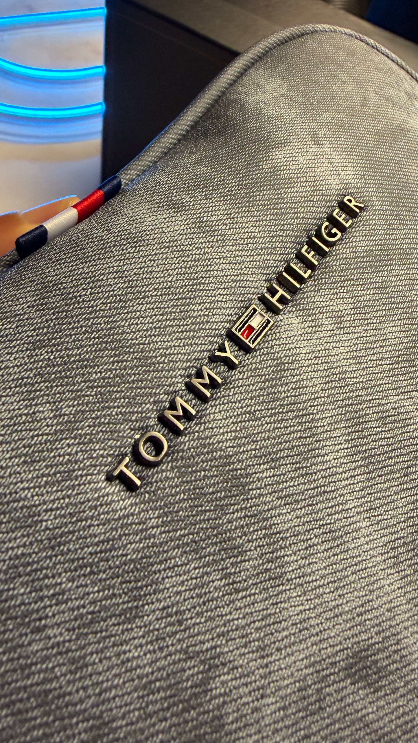 Tommy Hilfiger Handbag With Box - charcoal Grey
