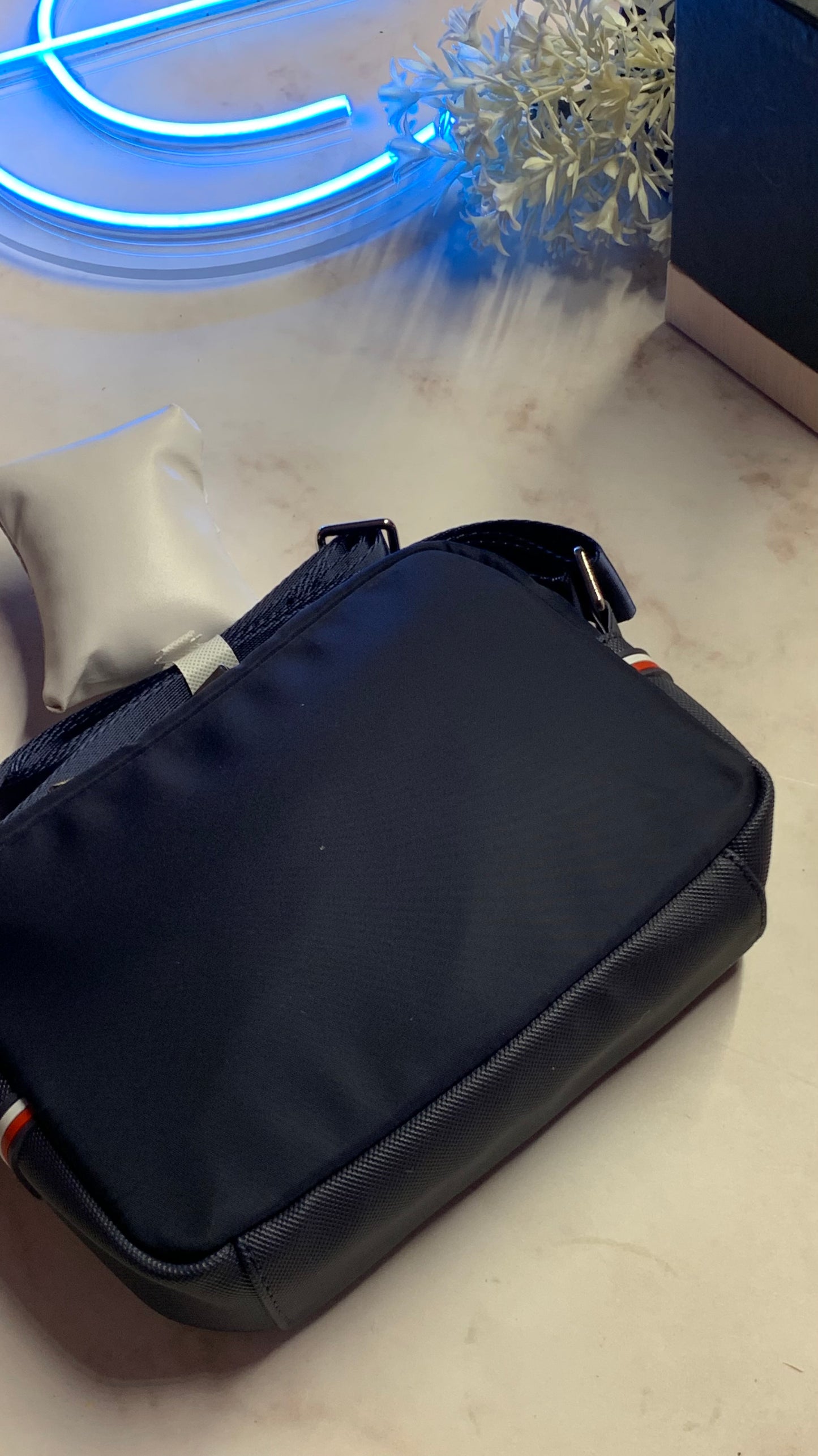 Tommy Hilfiger CrossBag - Blue