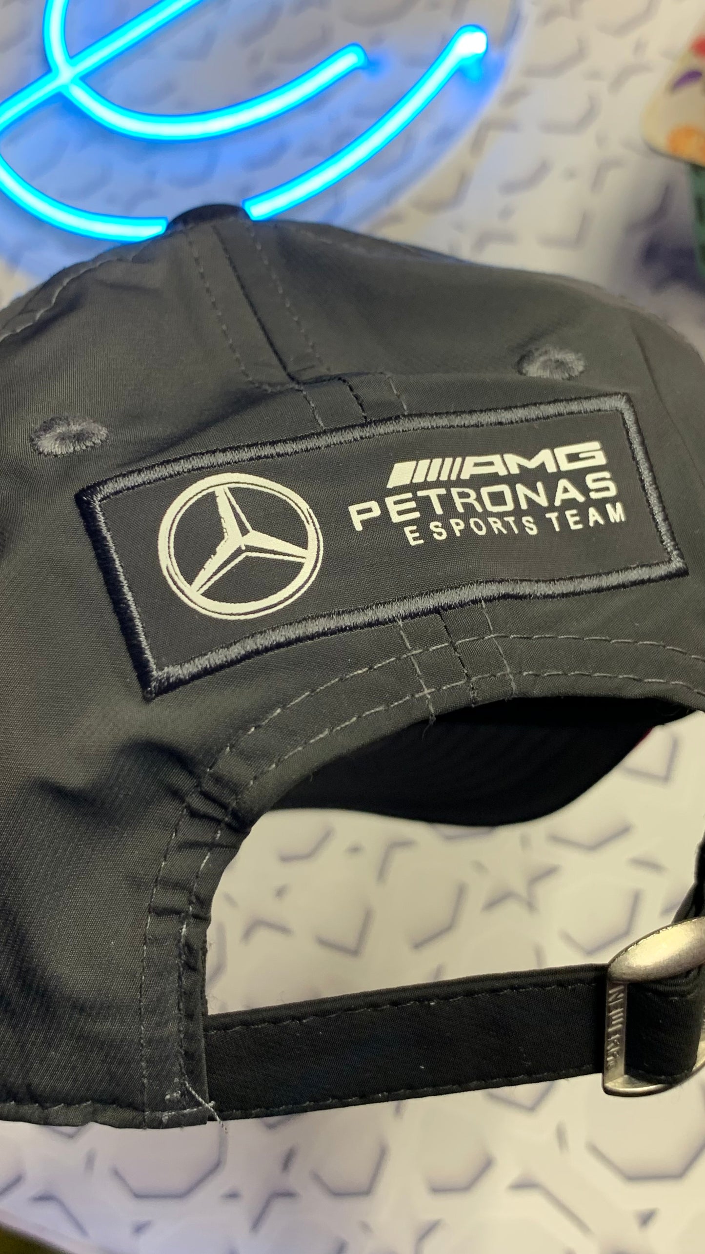Mercedes Cap