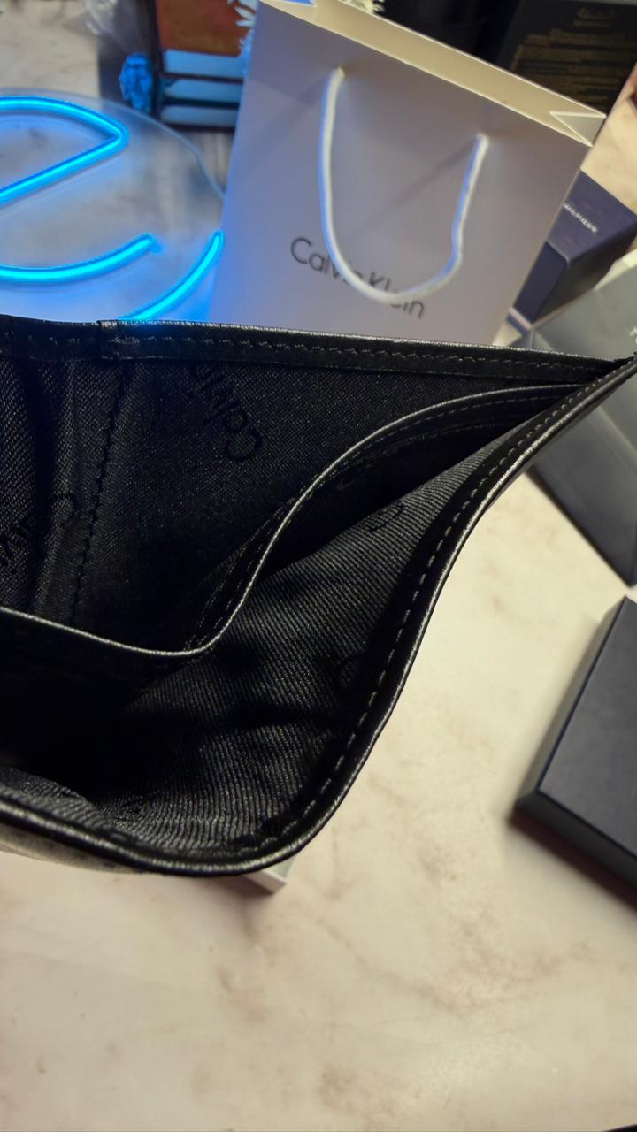Calvin Klein Basic Wallet - Black