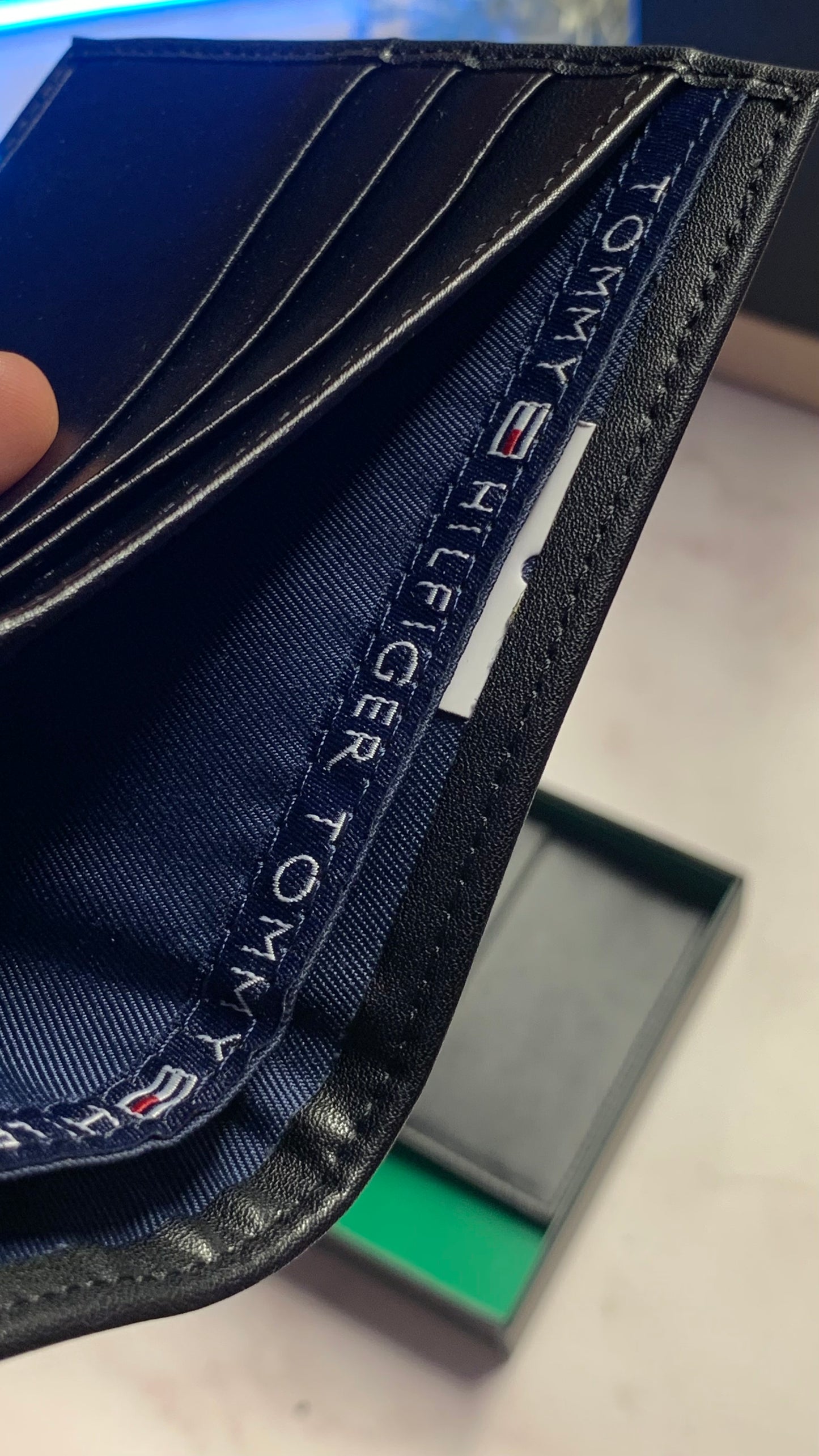 Tommy Hilfiger Basic Wallet with Cardholder - 2pcs