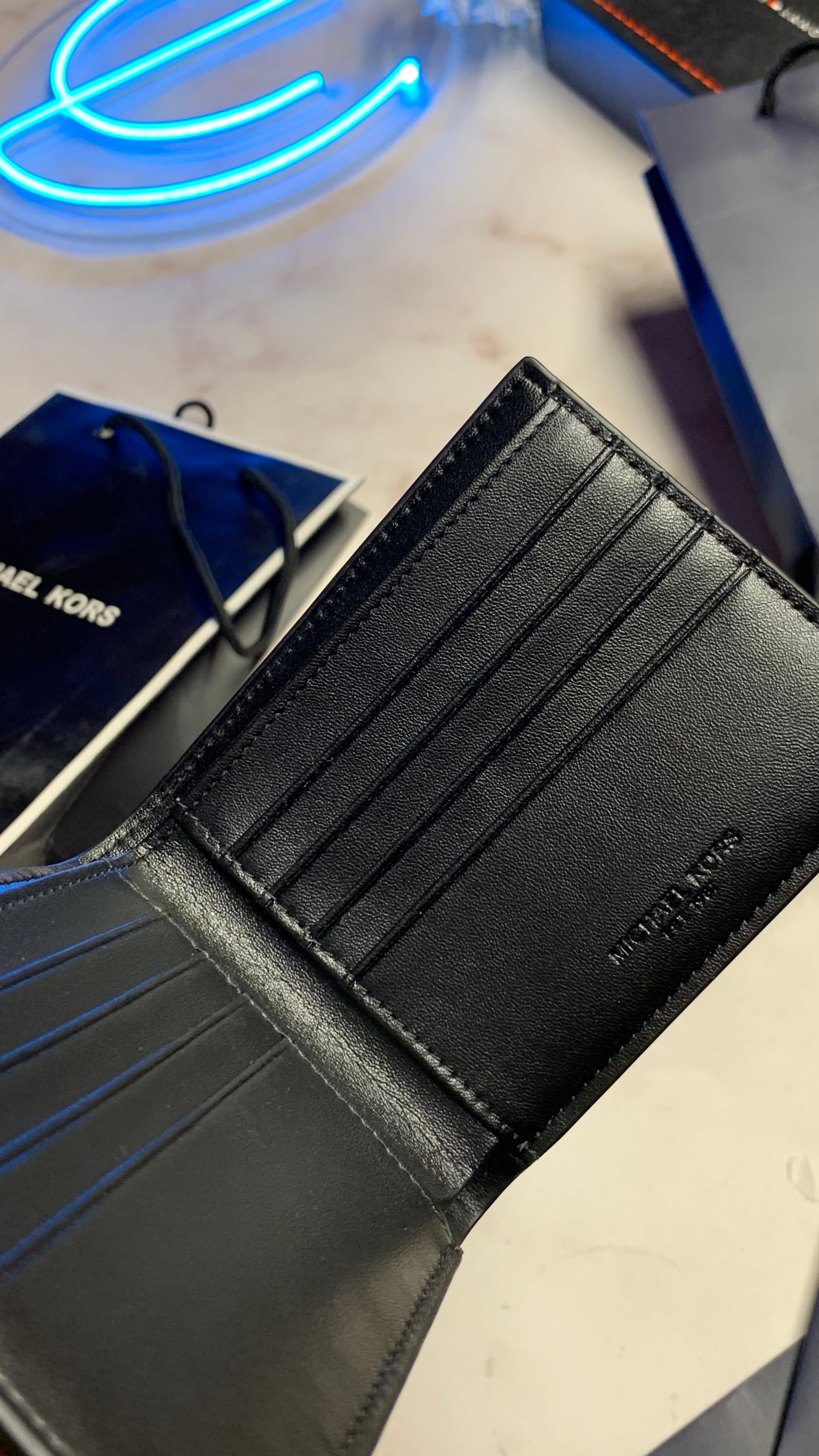 Michael Kors - Wallet, Cardholder & keychain set