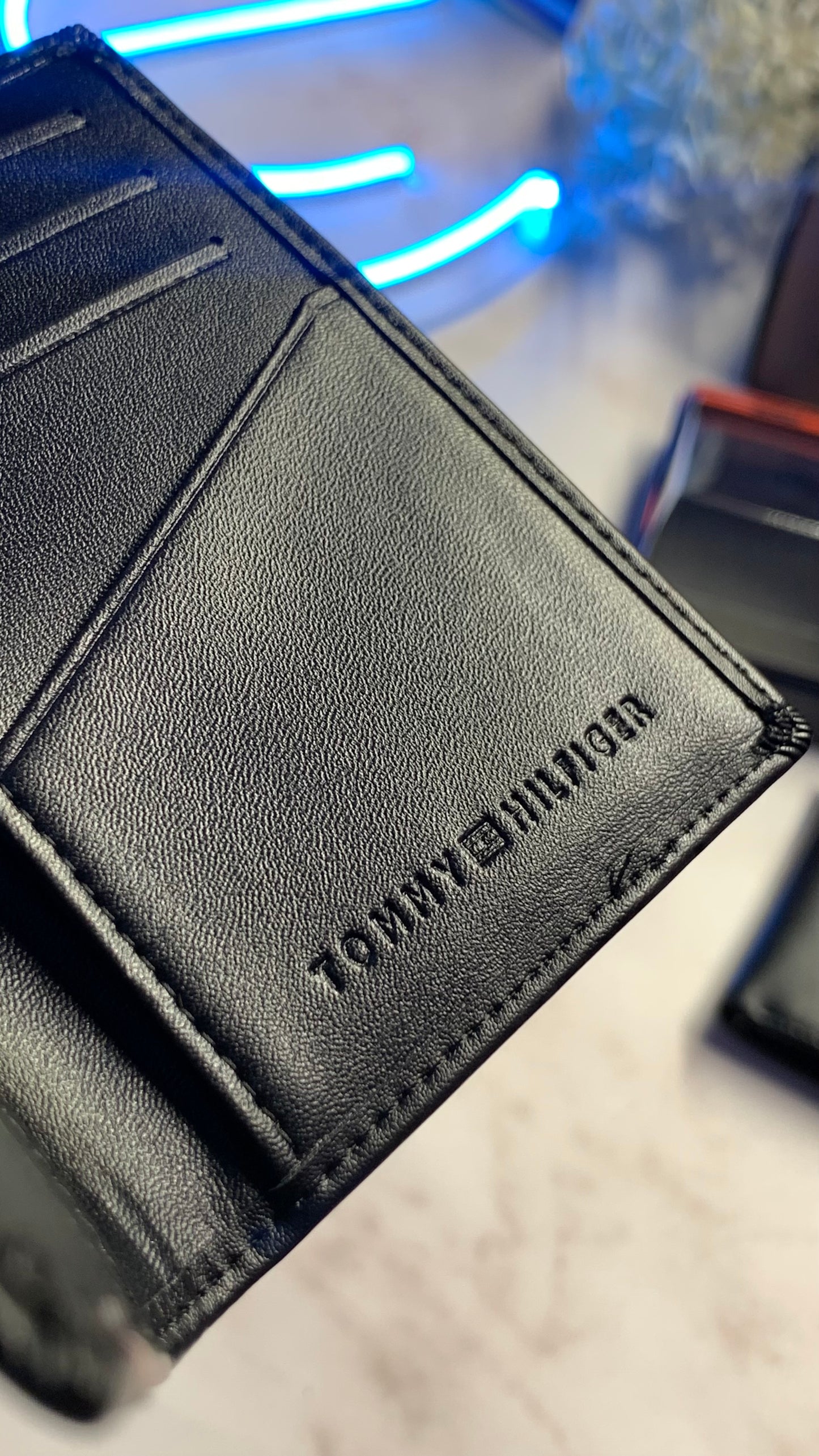 Tommy Hilfiger Slim Bifold Wallet