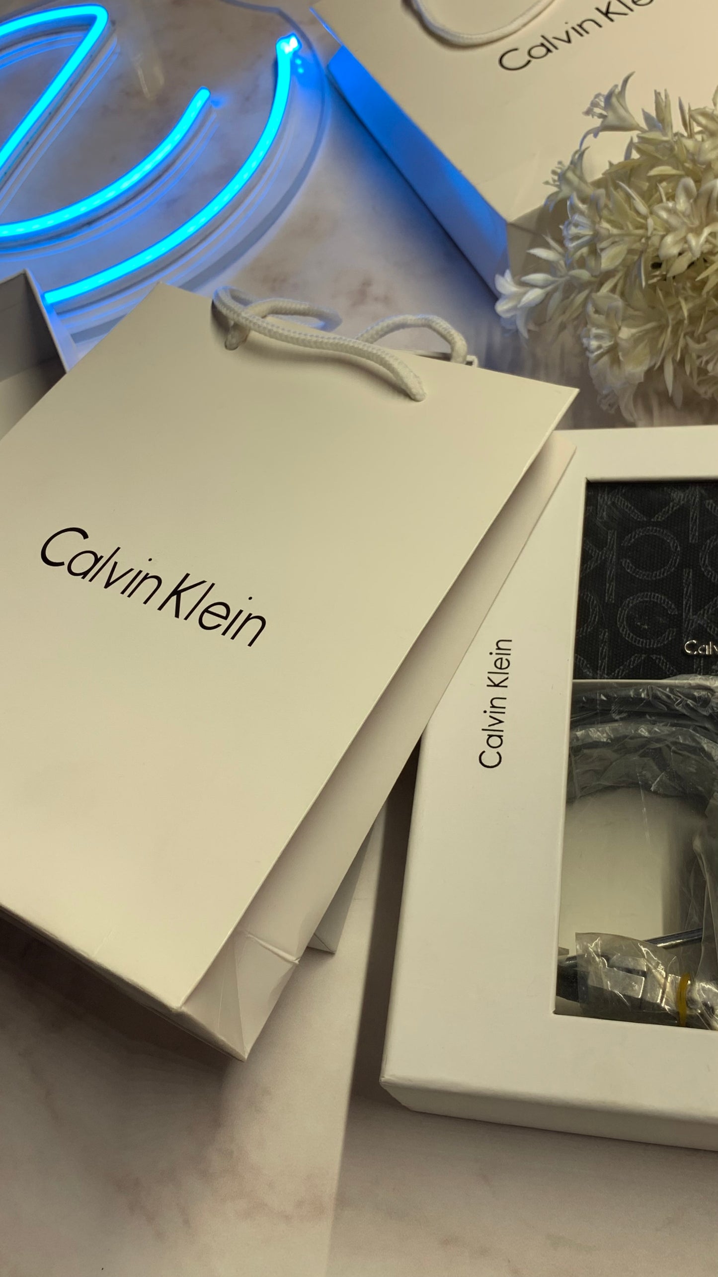 Calvin Klein wallet & Double face belt set
