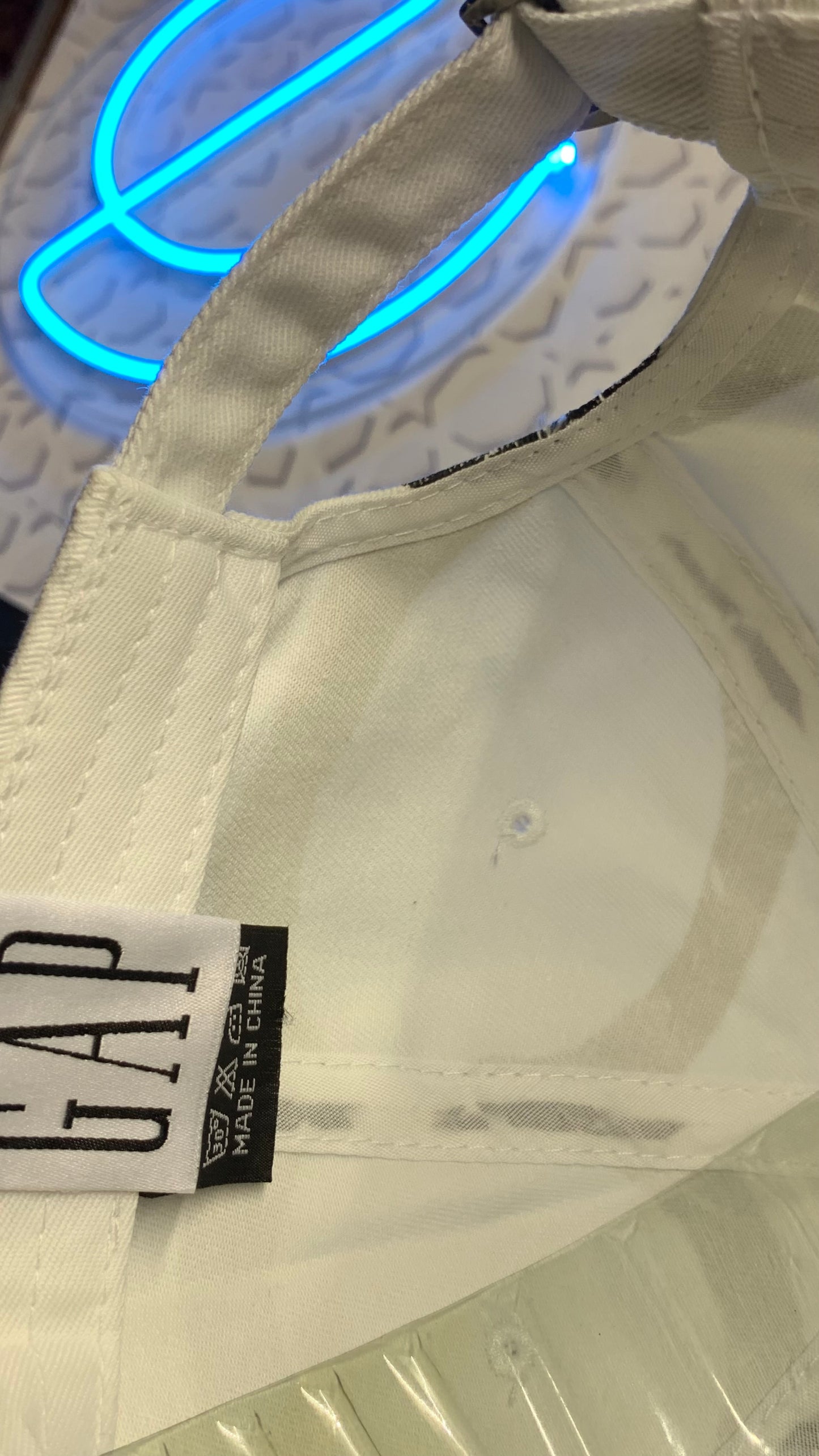 GAP cap - White