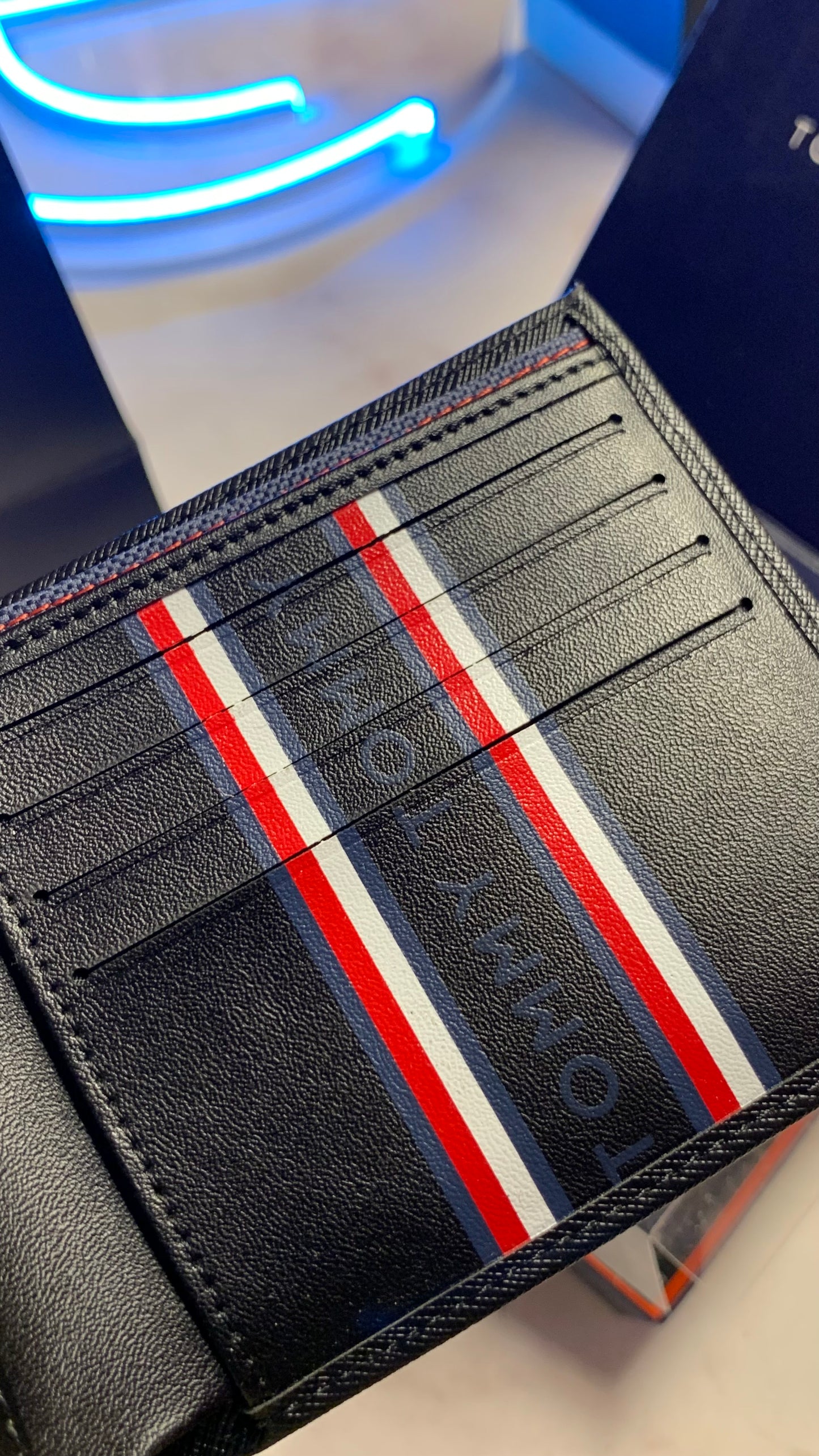 Tommy Hilfiger Wallet