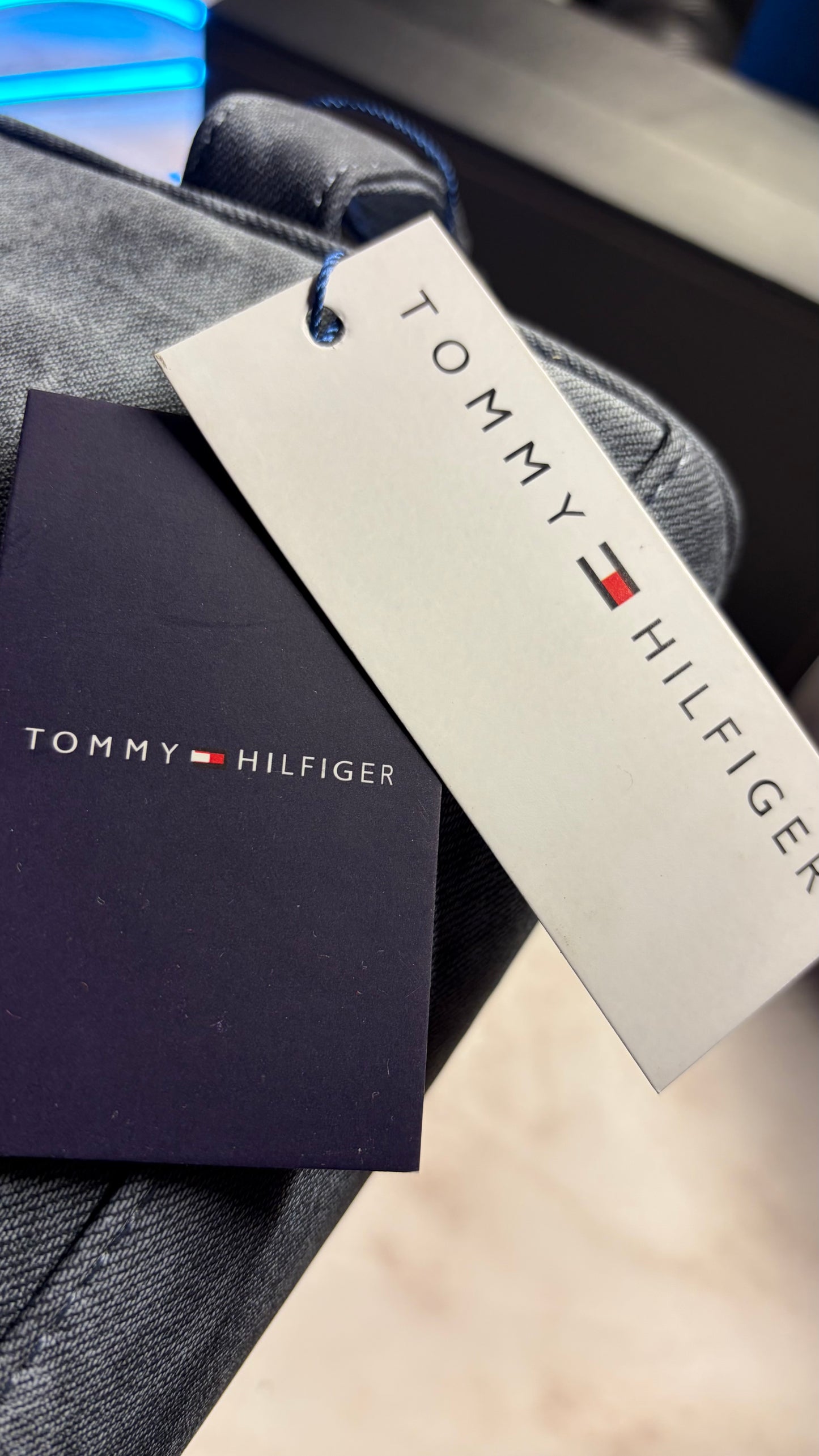 Tommy Hilfiger Handbag With Box - charcoal Grey