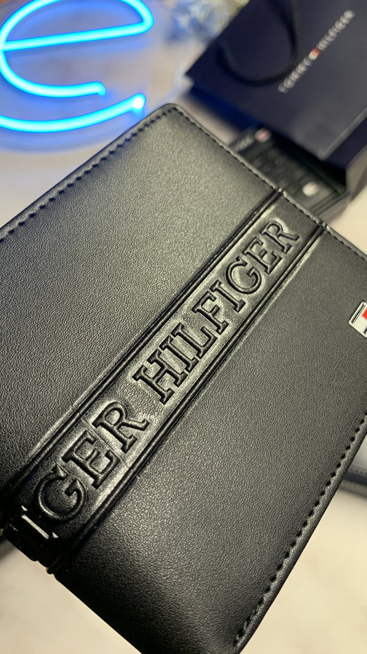 Tommy Hilfiger Bifold wallet - Leather box