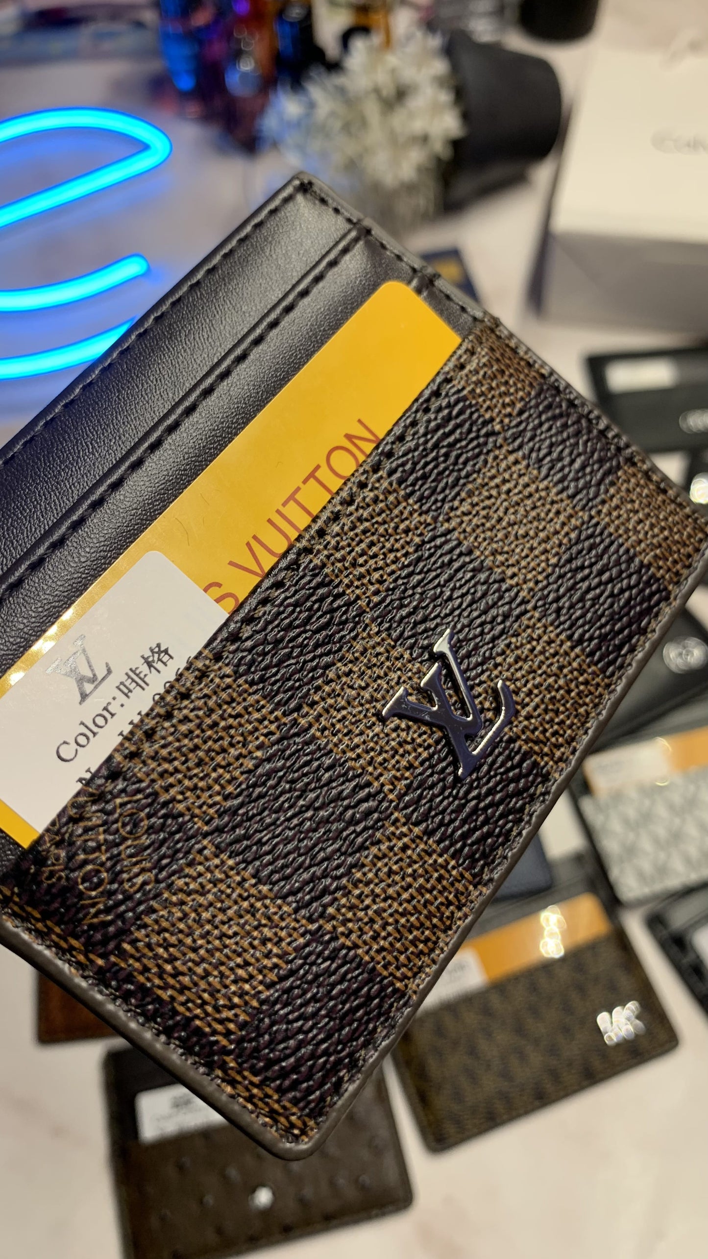 LV Cardholder