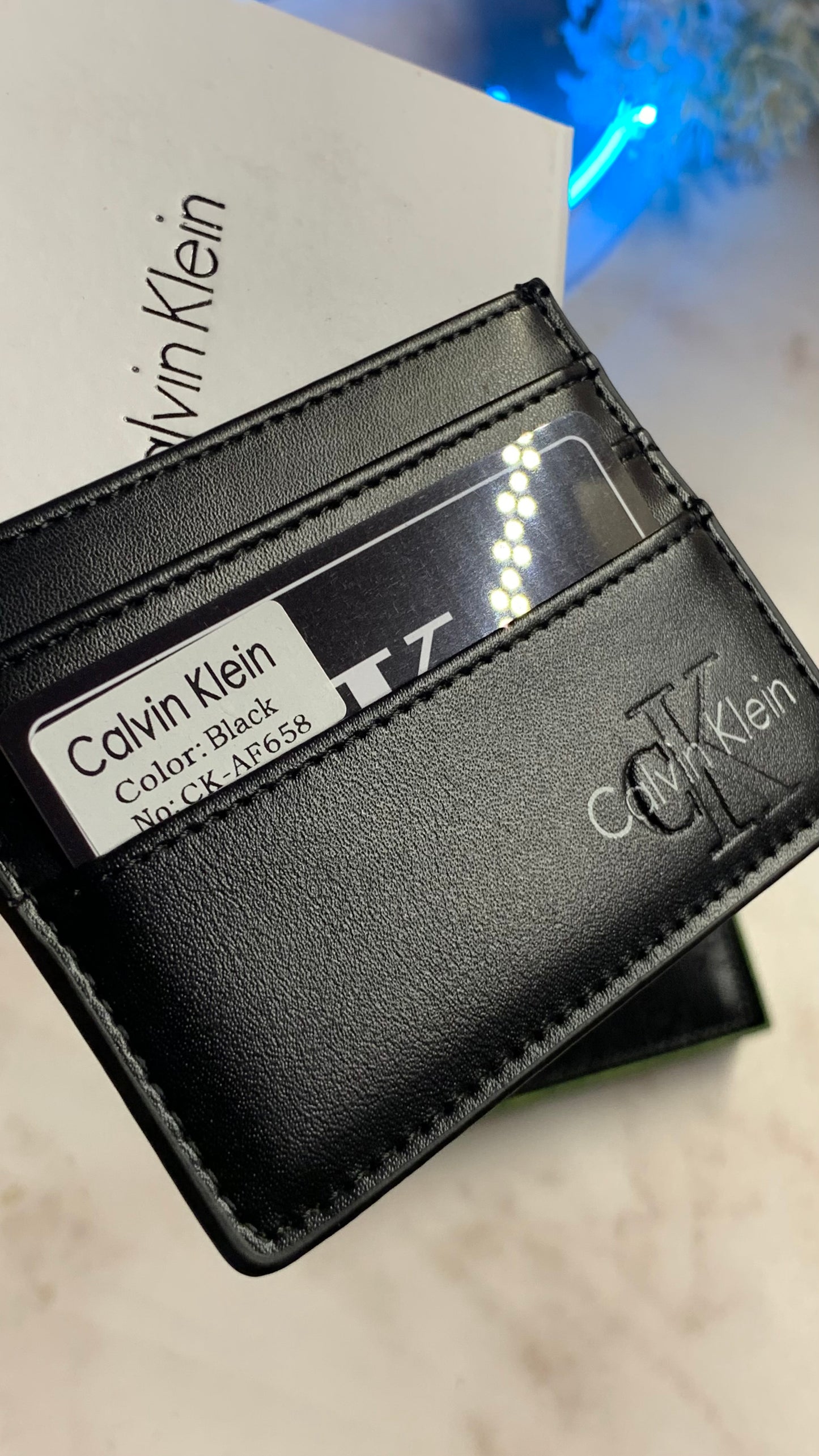 Calvin Klein Cardholder With Box