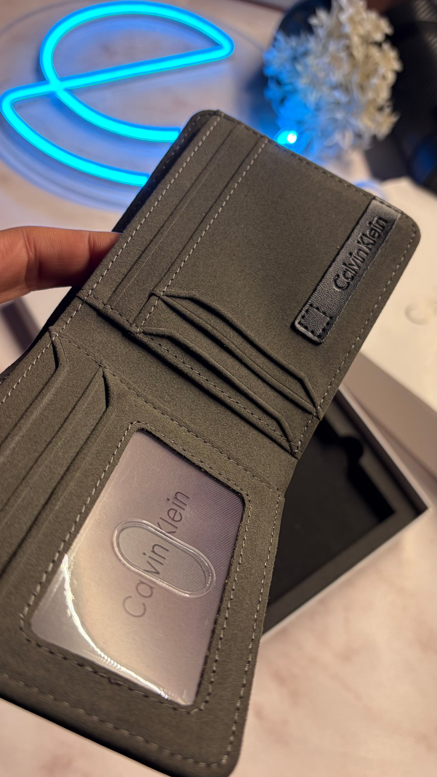 Calvin Klein Wallet & Keychain Set