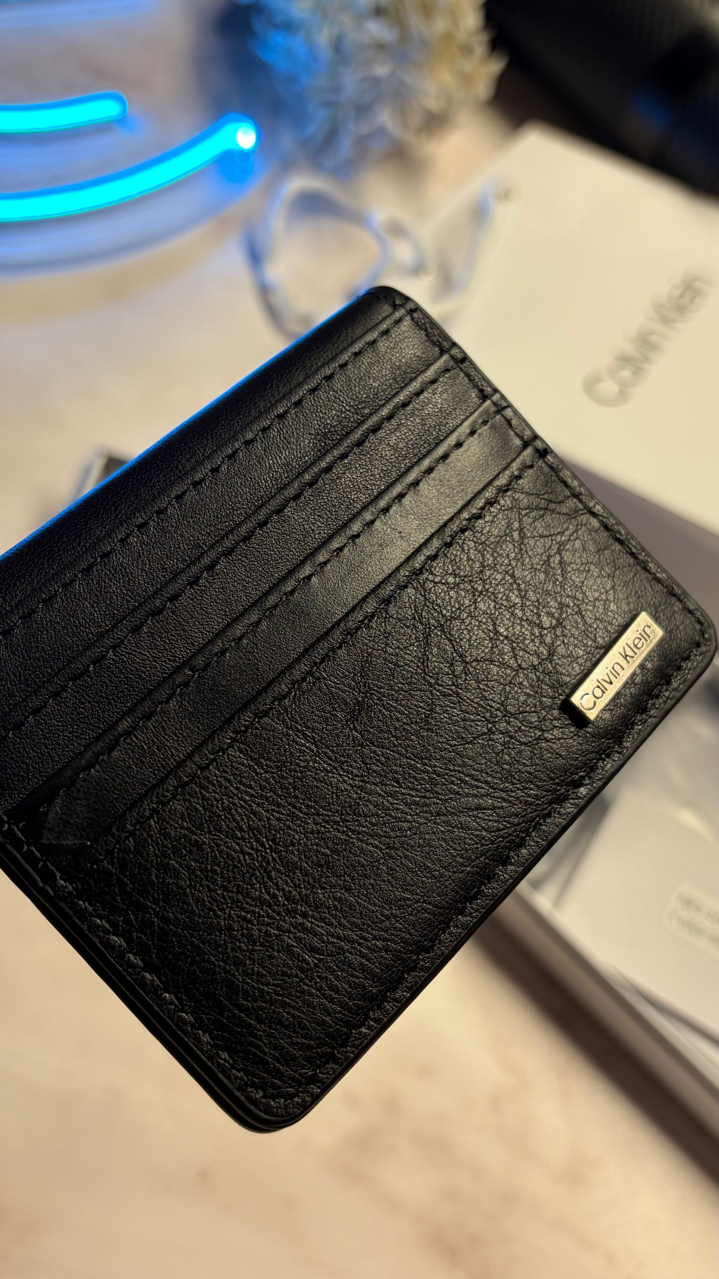 Calvin Klein Men’s Bifold Cardholder - Magnetic Closure