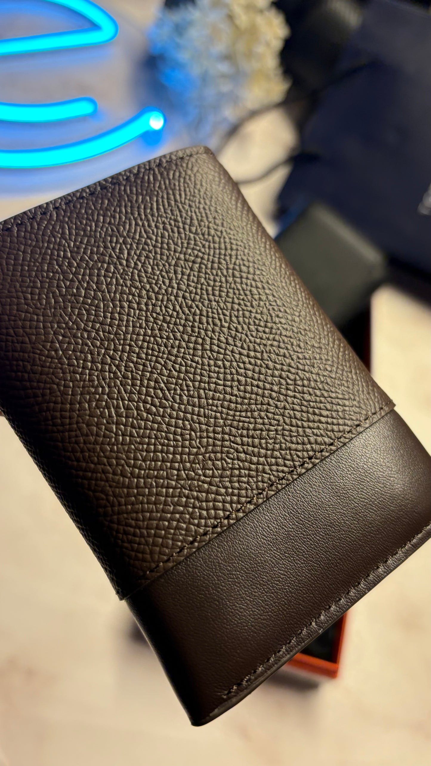 Tommy Hilfiger Men’s Trifold Wallet - Magnetic Closure | RFID Protection - Brown