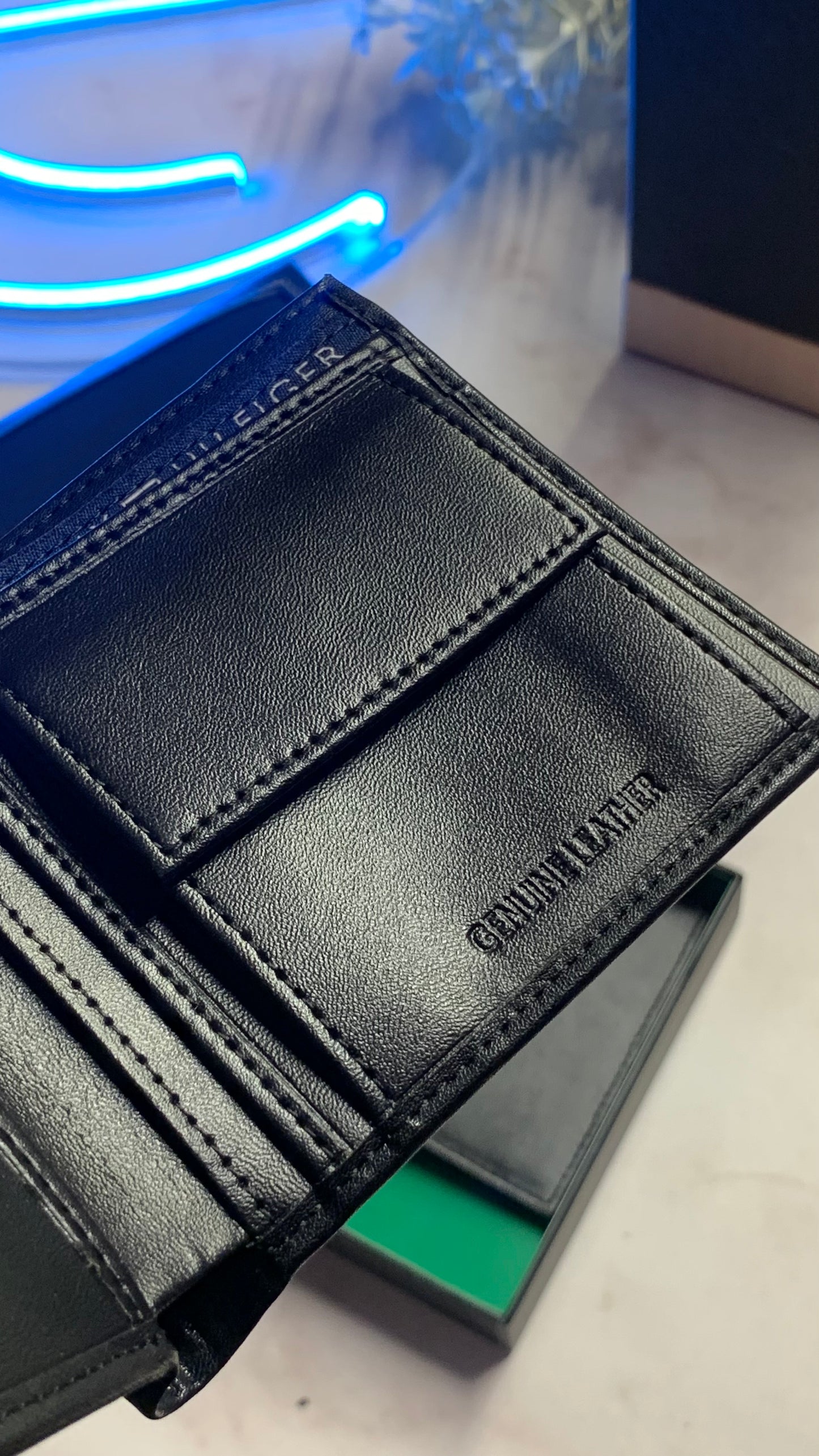 Tommy Hilfiger Basic Wallet with Cardholder - 2pcs
