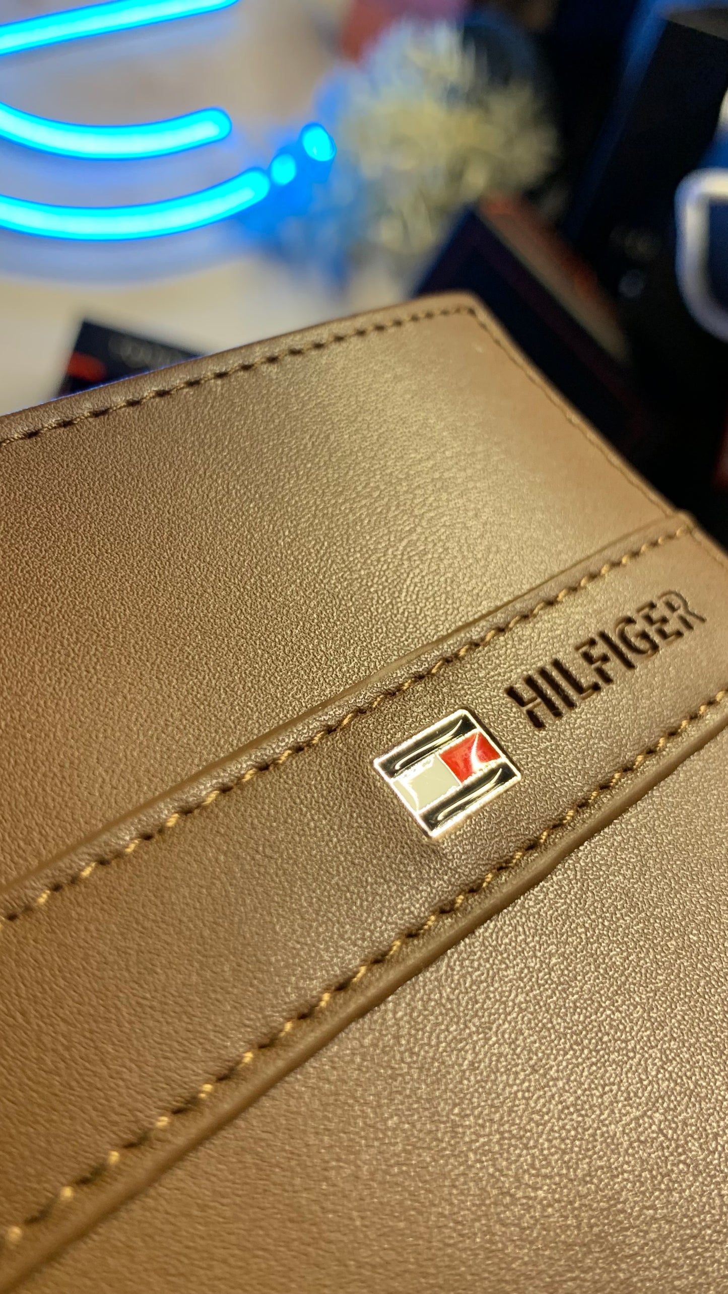 Tommy Hilfiger Wallet - Brown