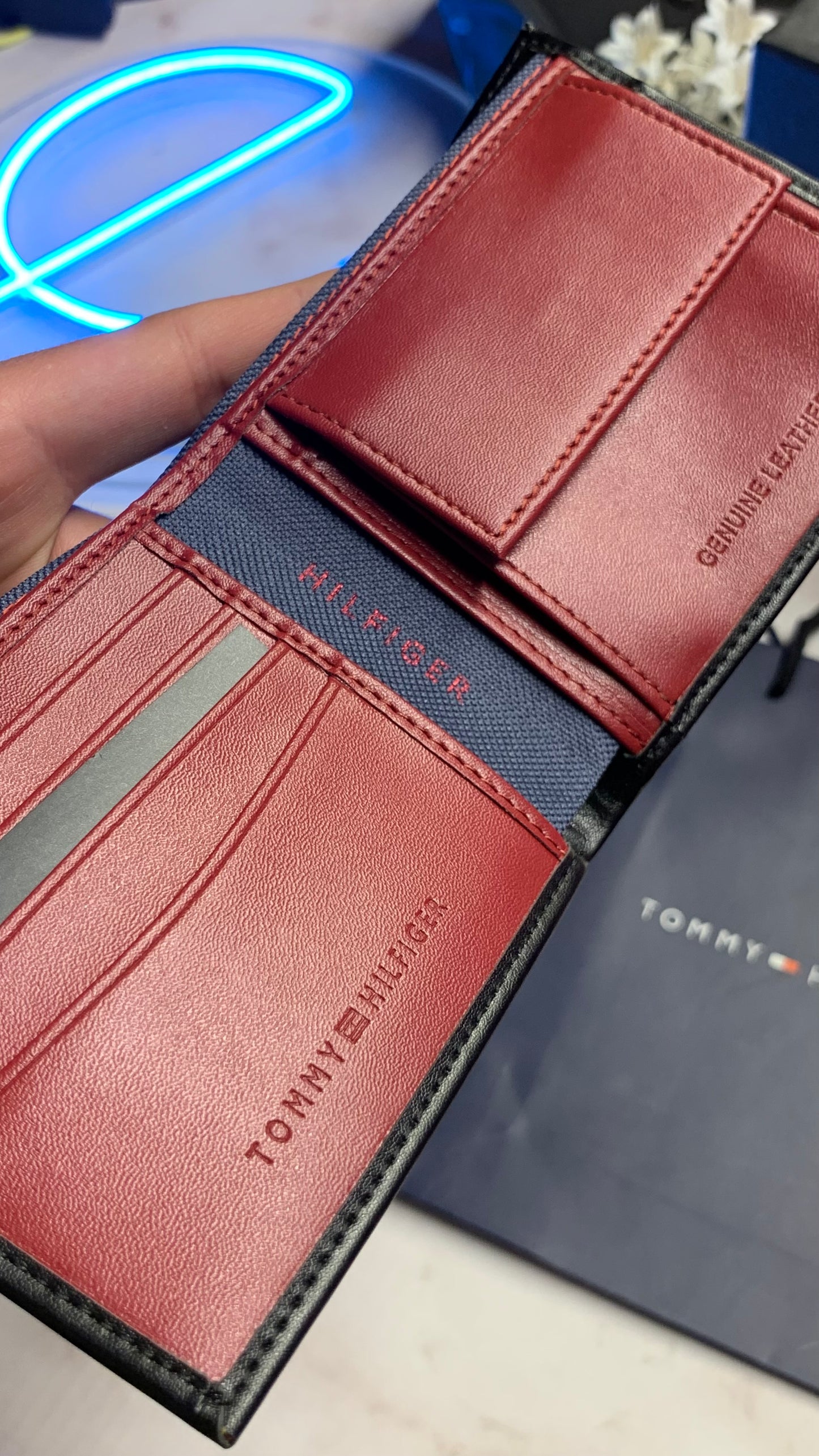 Tommy Hilfiger Bifold Wallet