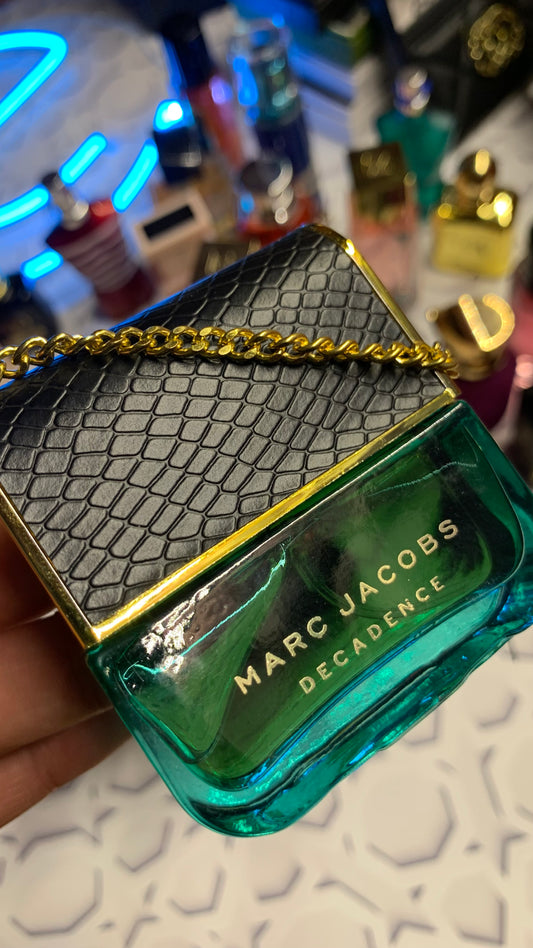 MARC JACOBS - Decdence