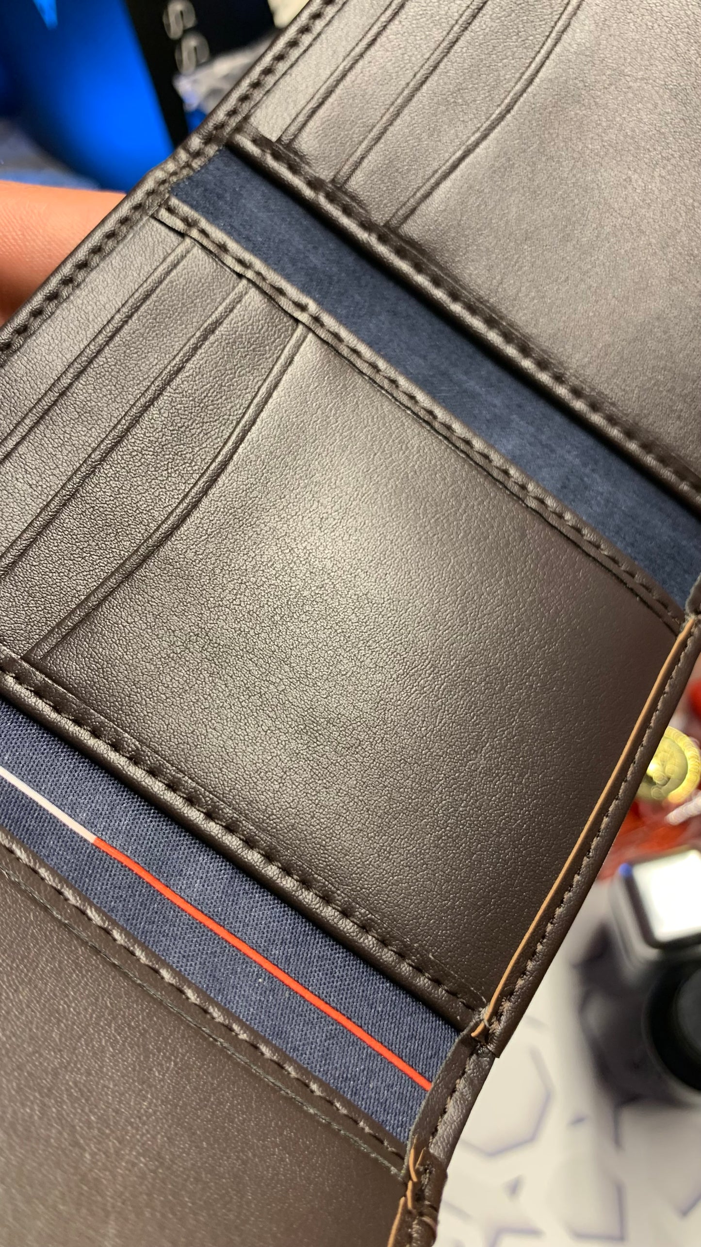 Tommy Hilfiger Trifold Wallet - Dark Brown