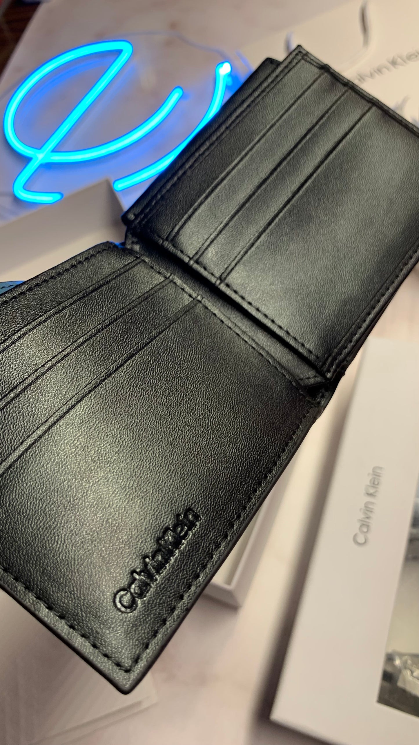 Calvin Klein wallet & Double face belt set