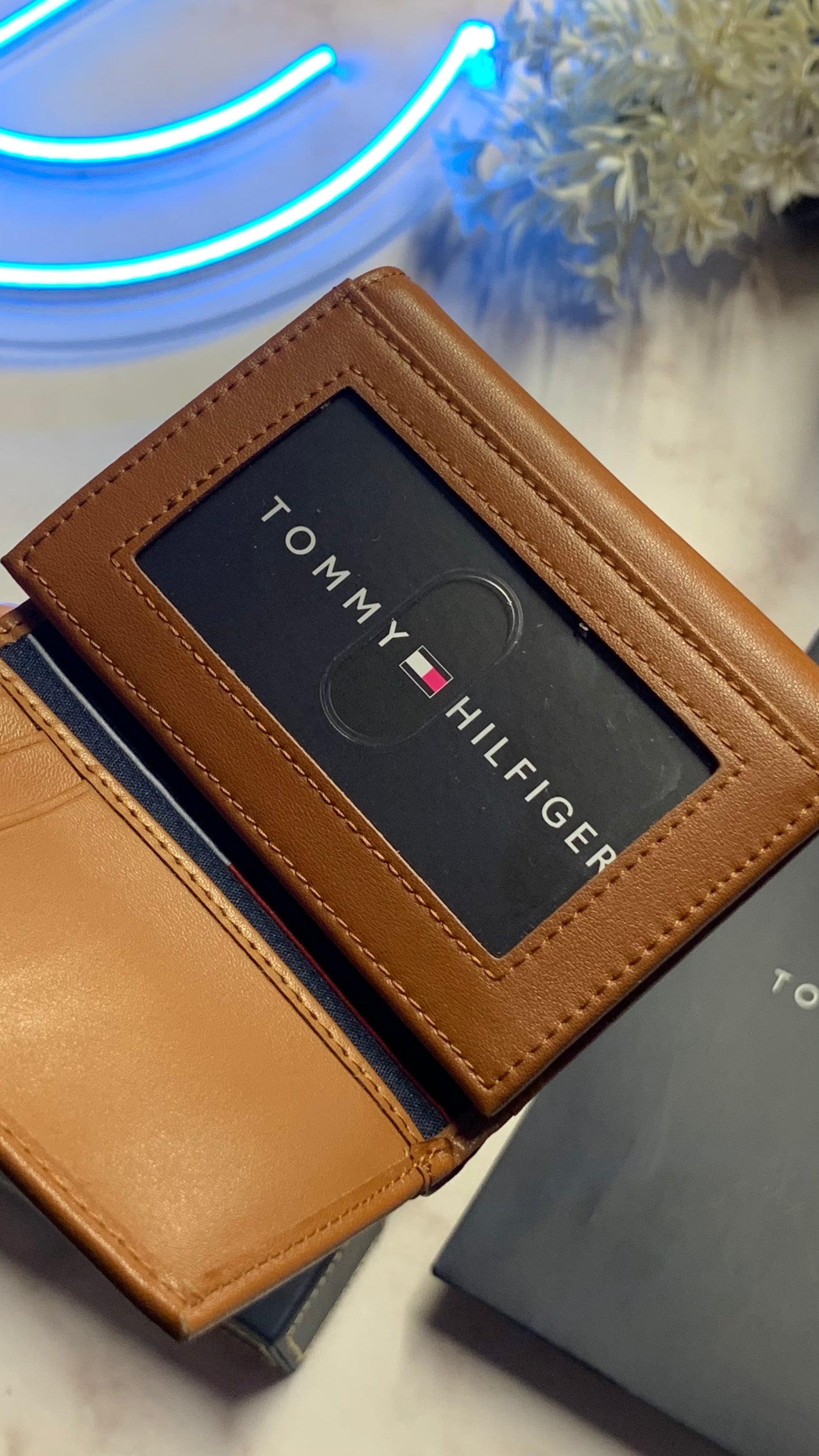 Tommy Hilfiger Trifold Wallet - Brown