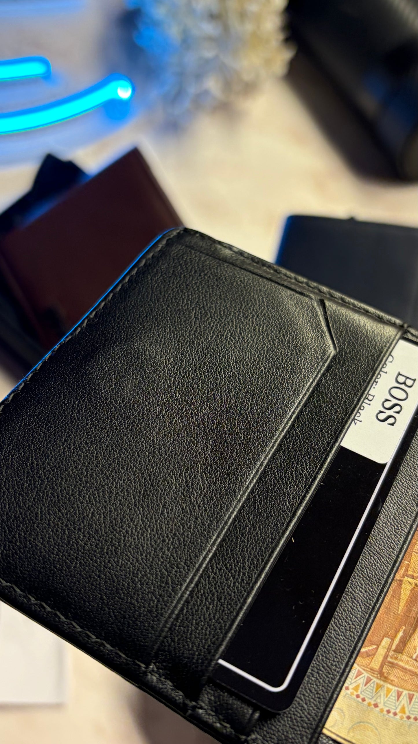 Boss Men’s Bifold Slim Wallet - Magnetic Closure