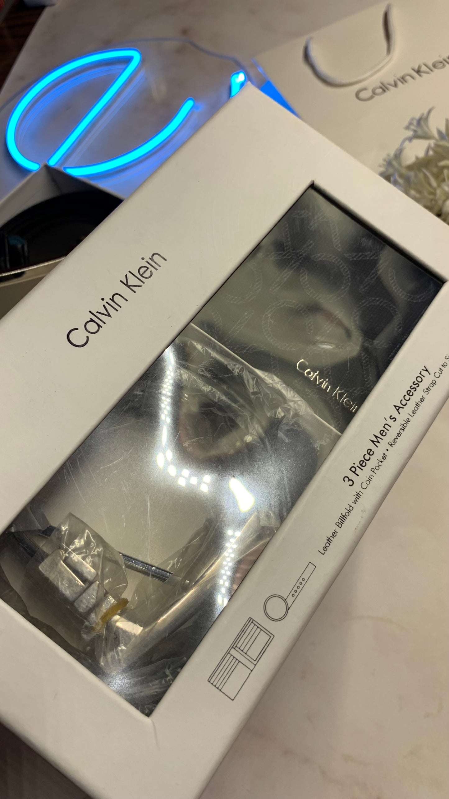 Calvin Klein wallet & Double face belt set