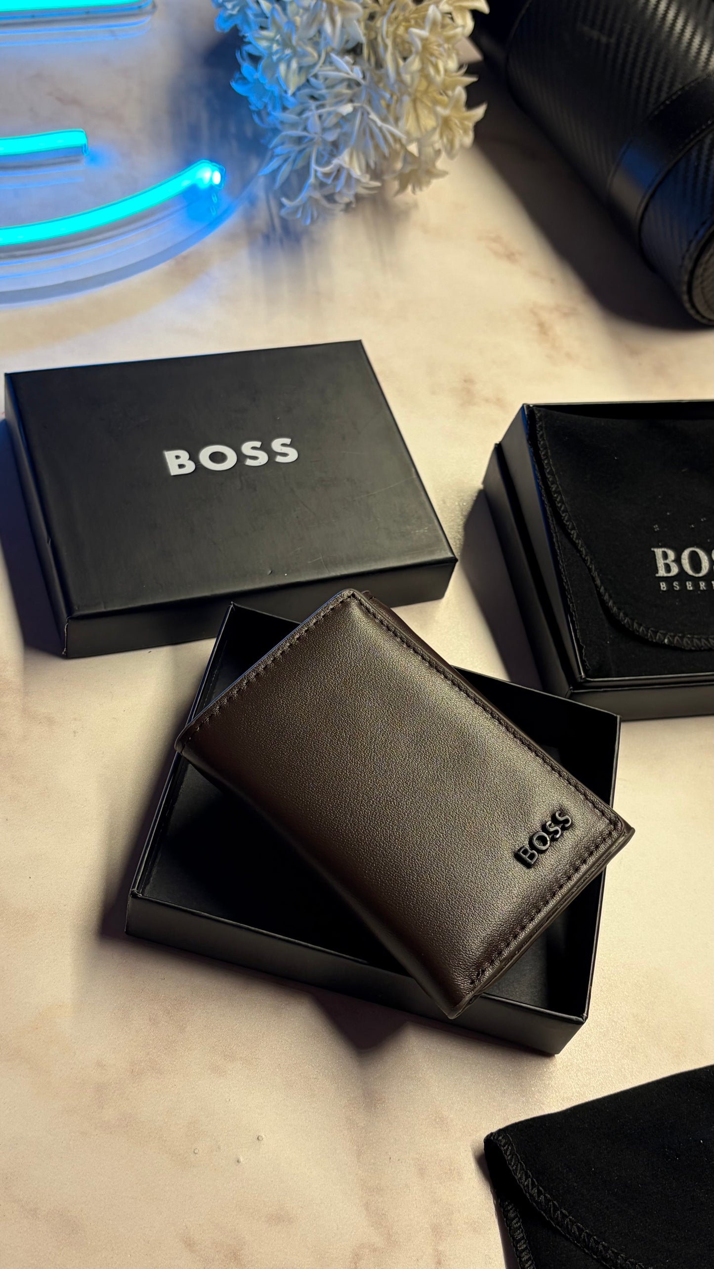 Boss Men’s Trifold Wallet - RFID | Magnetic Closure - Brown