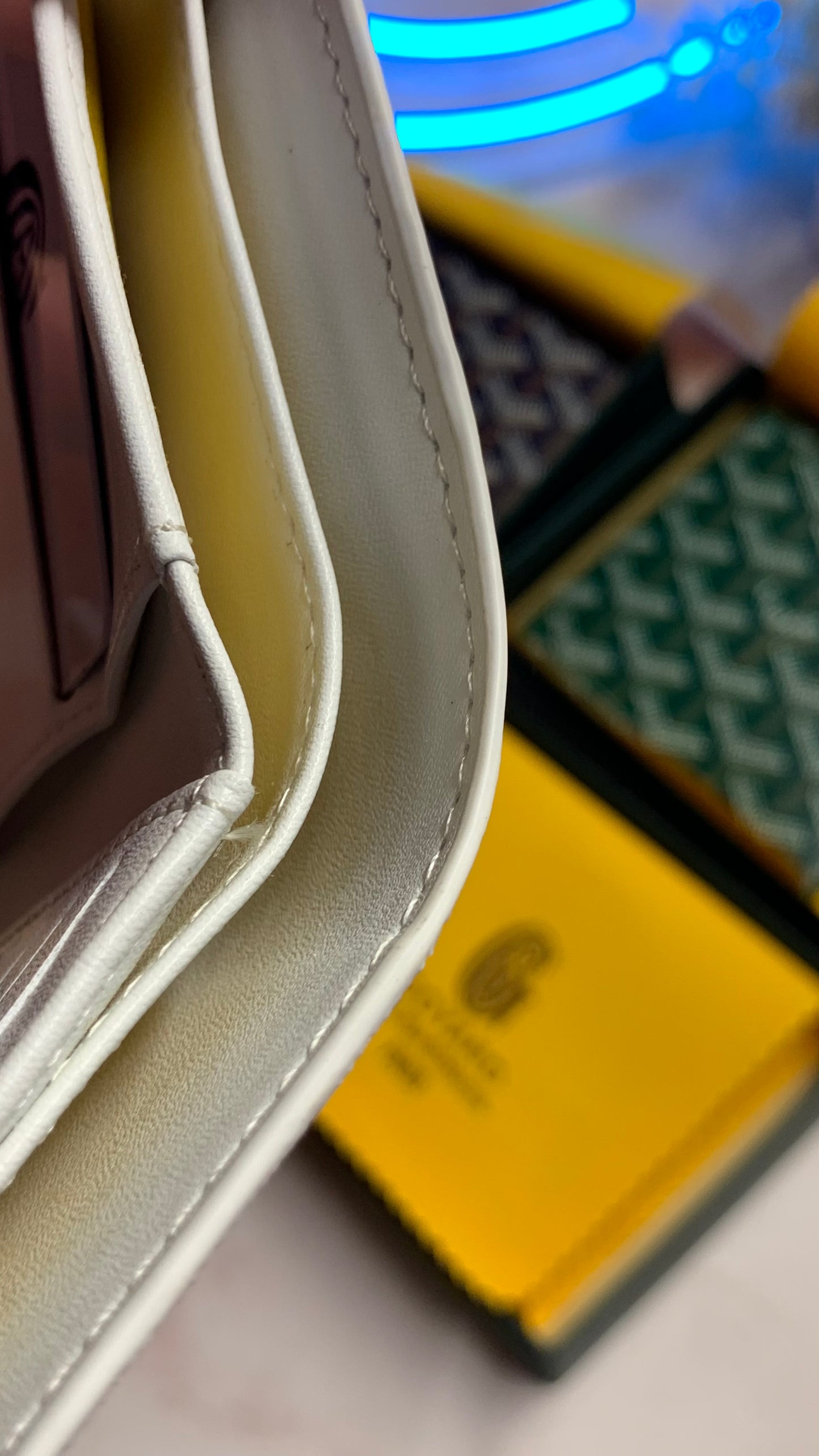 GoYard Wallet - White