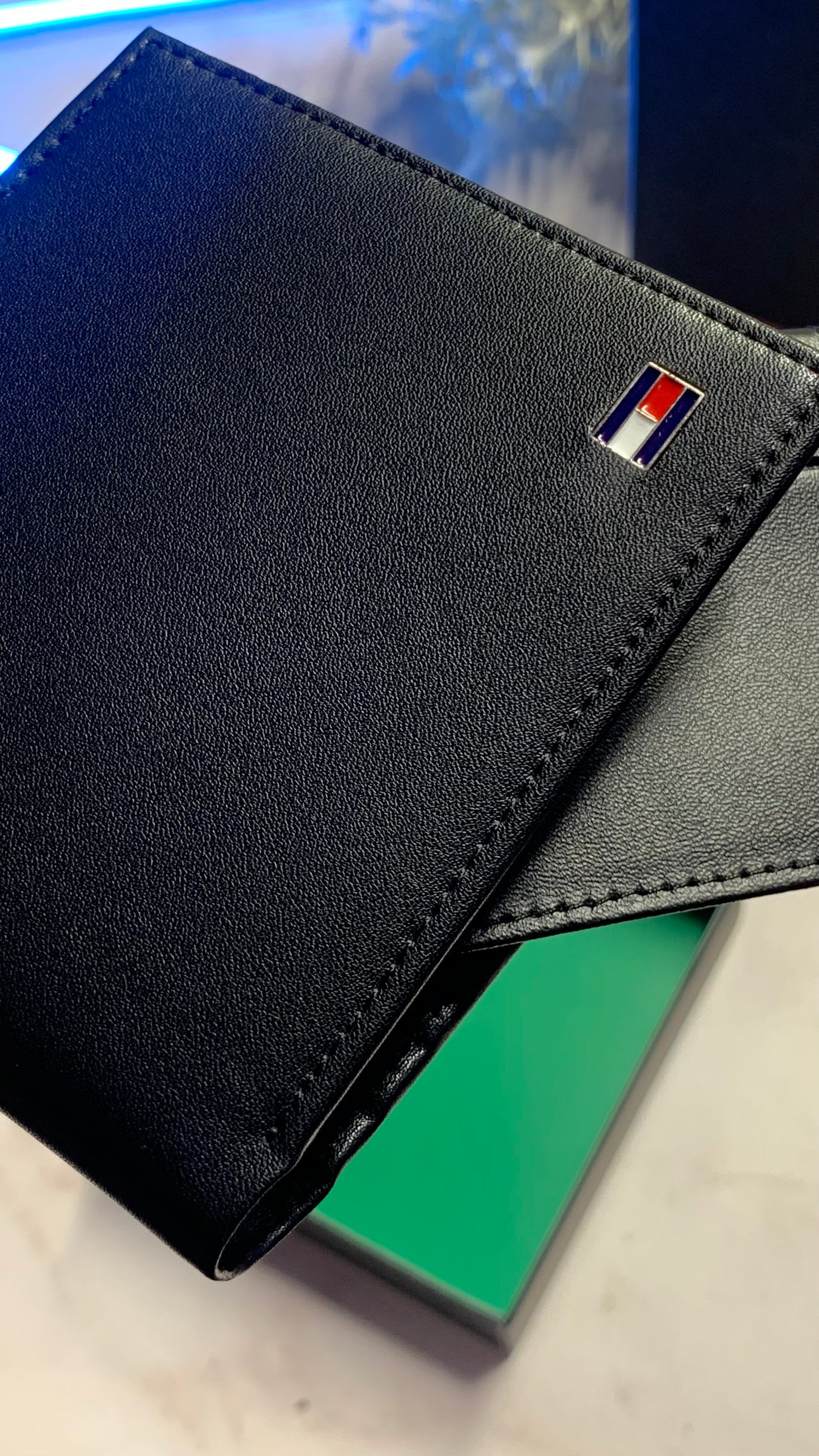 Tommy Hilfiger Basic Wallet with Cardholder - 2pcs