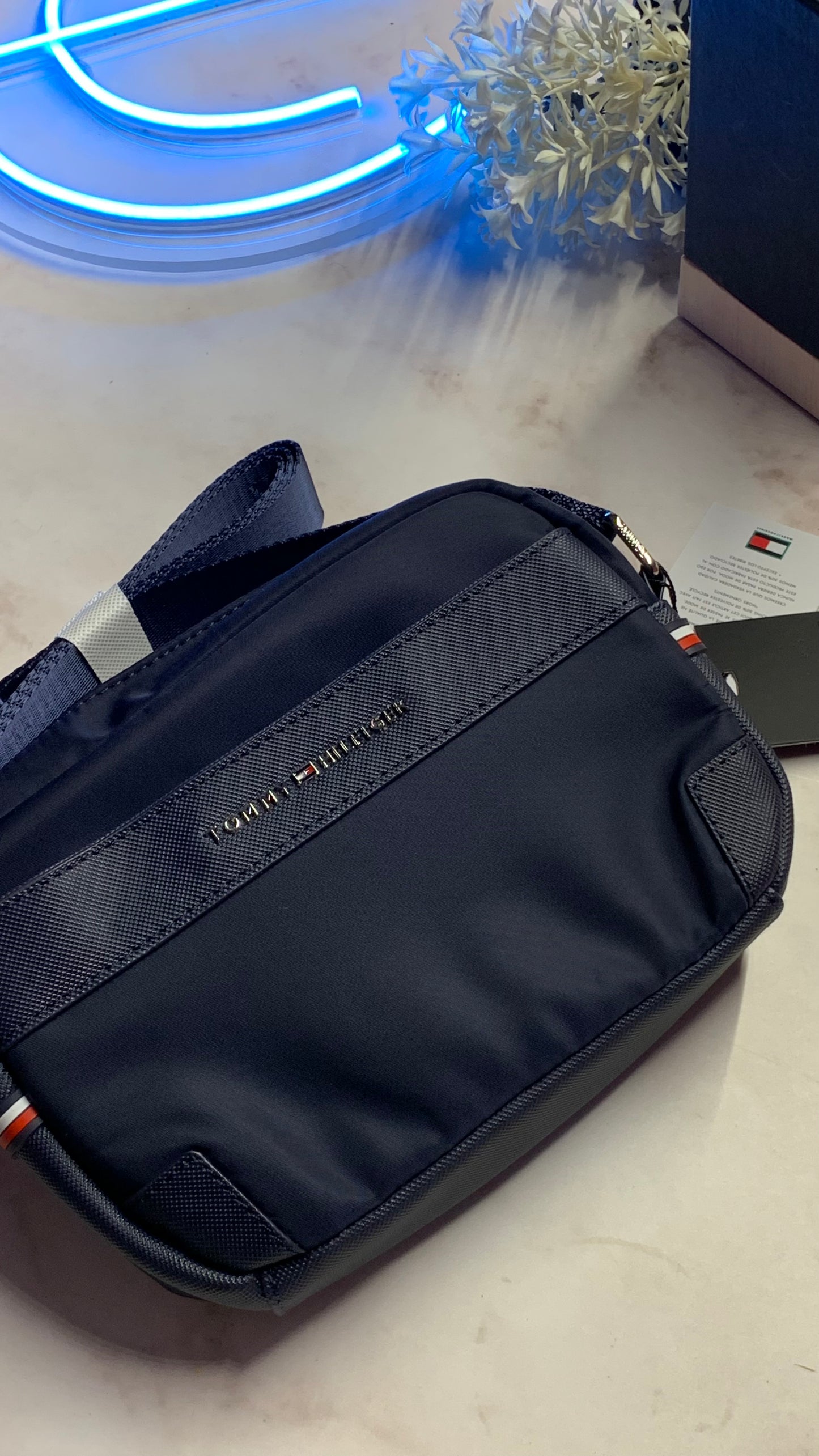 Tommy Hilfiger CrossBag - Blue