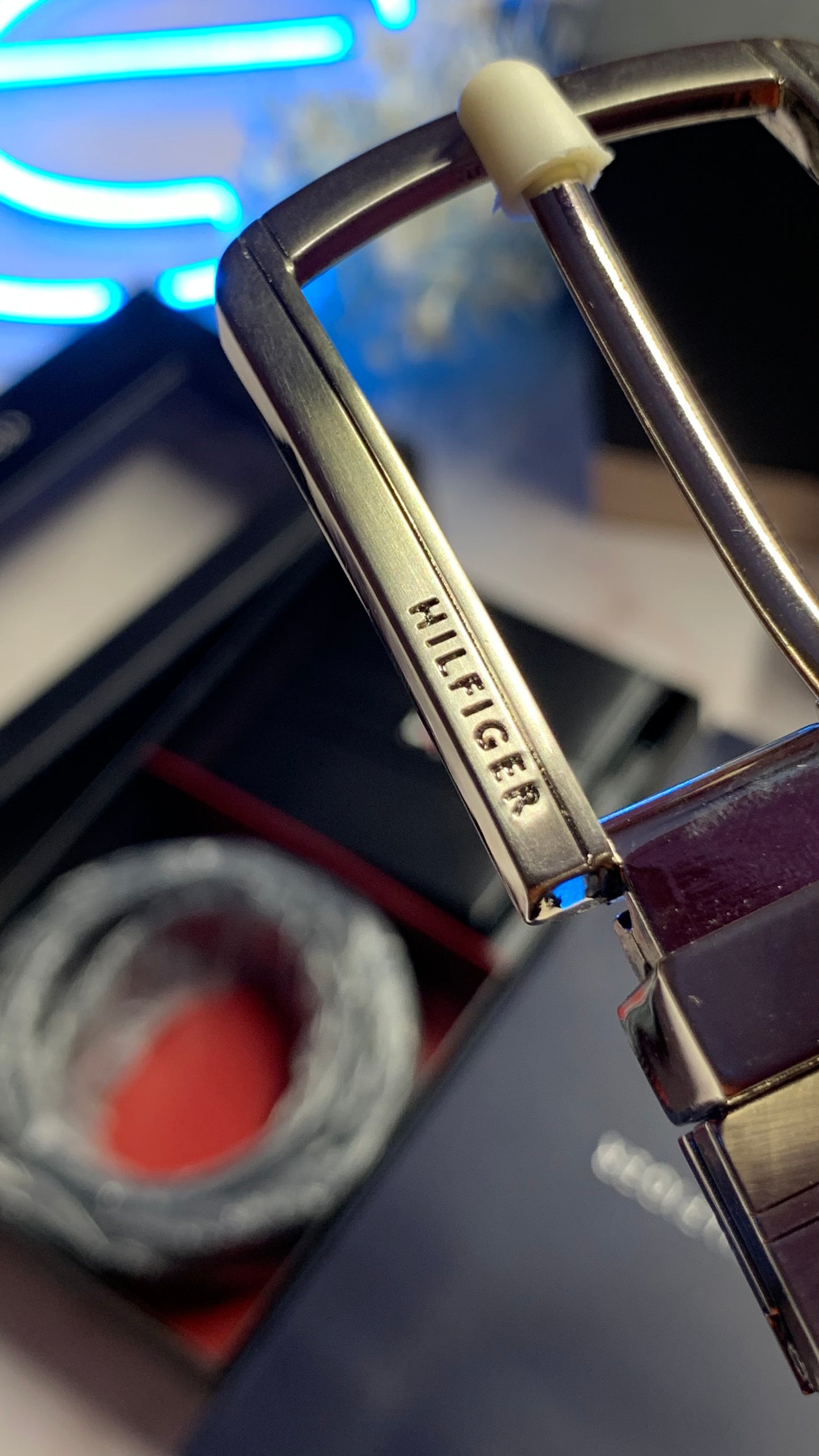 Tommy Hilfiger Wallet & Double Face Belt Set