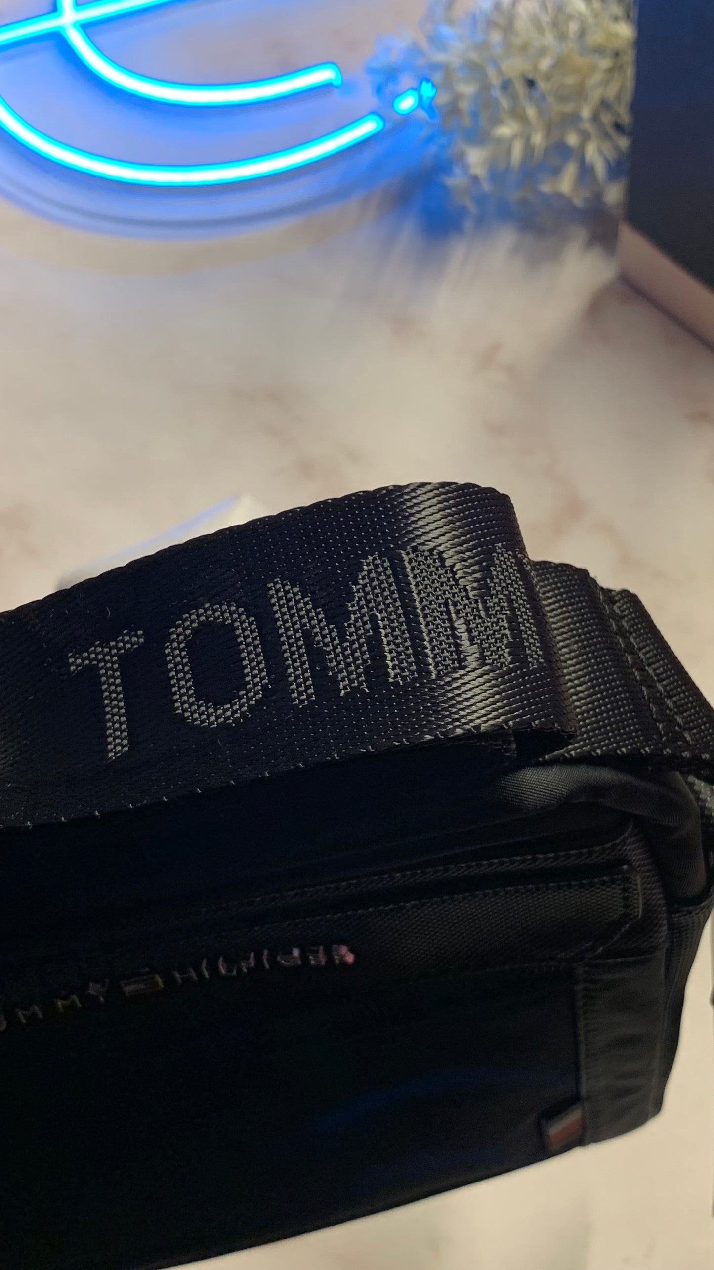 Tommy Hilfiger CrossBag