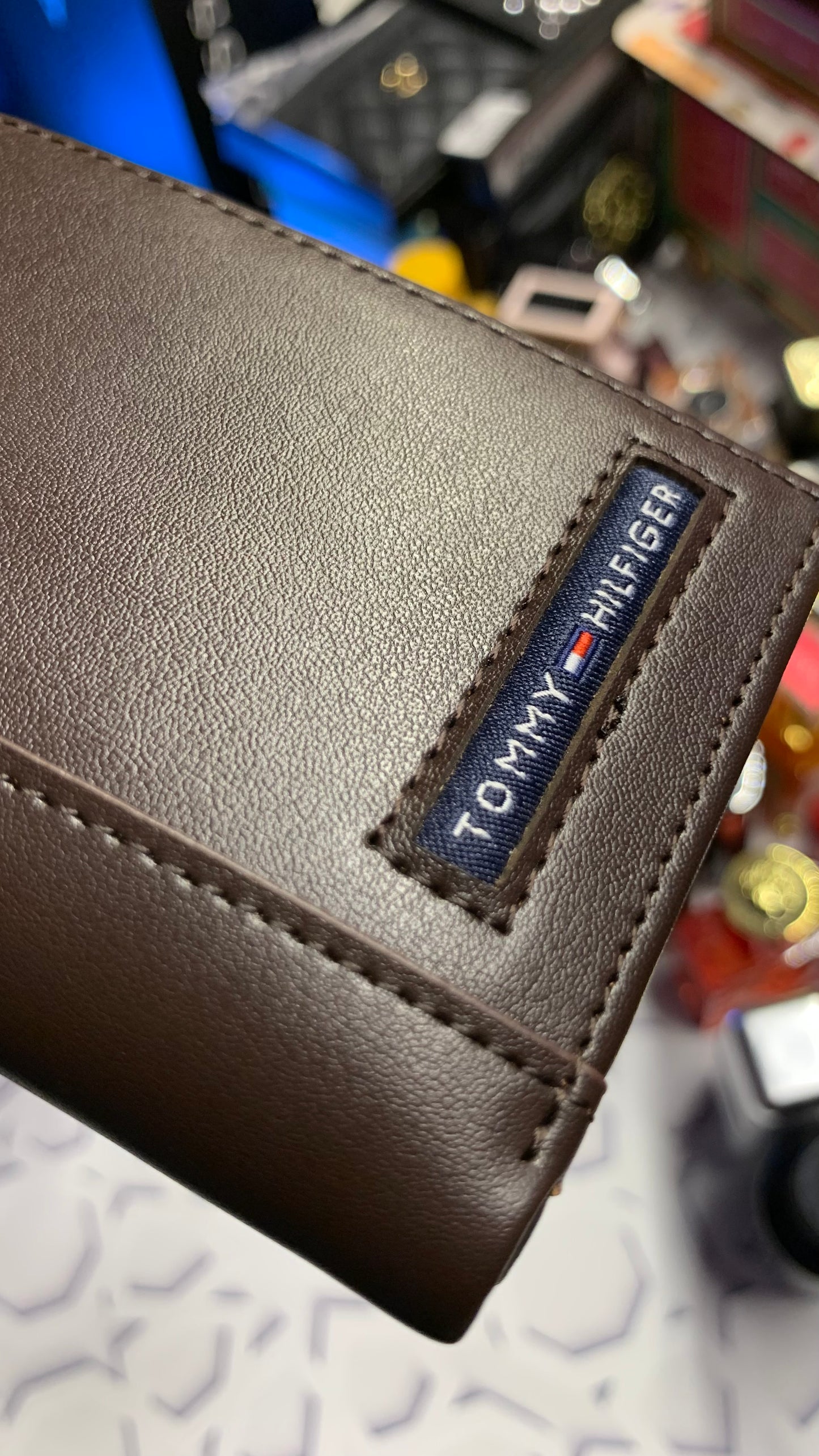 Tommy Hilfiger Trifold Wallet - Dark Brown