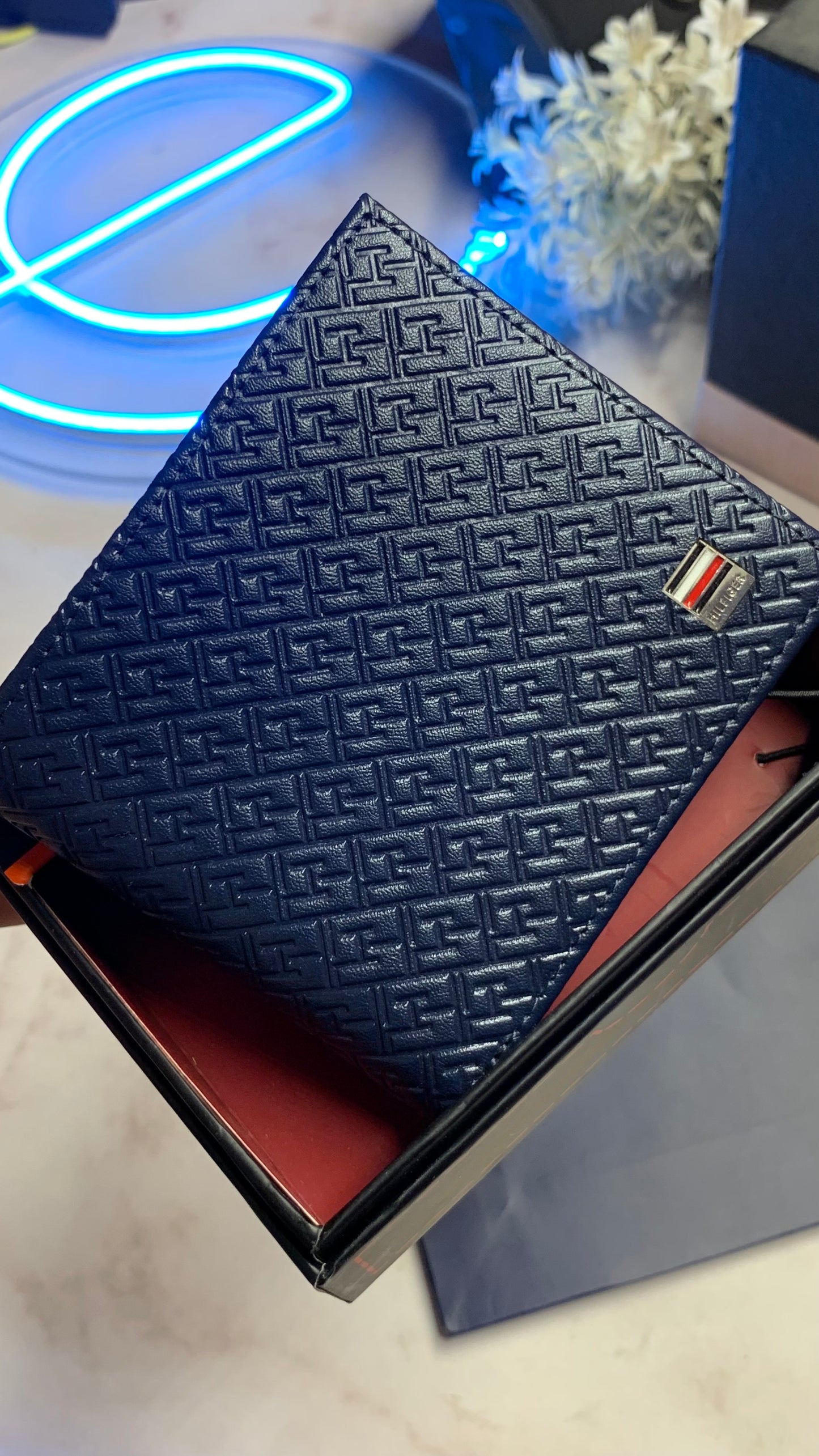 Tommy Hilfiger Bifold Wallet - TH pattern - Blue