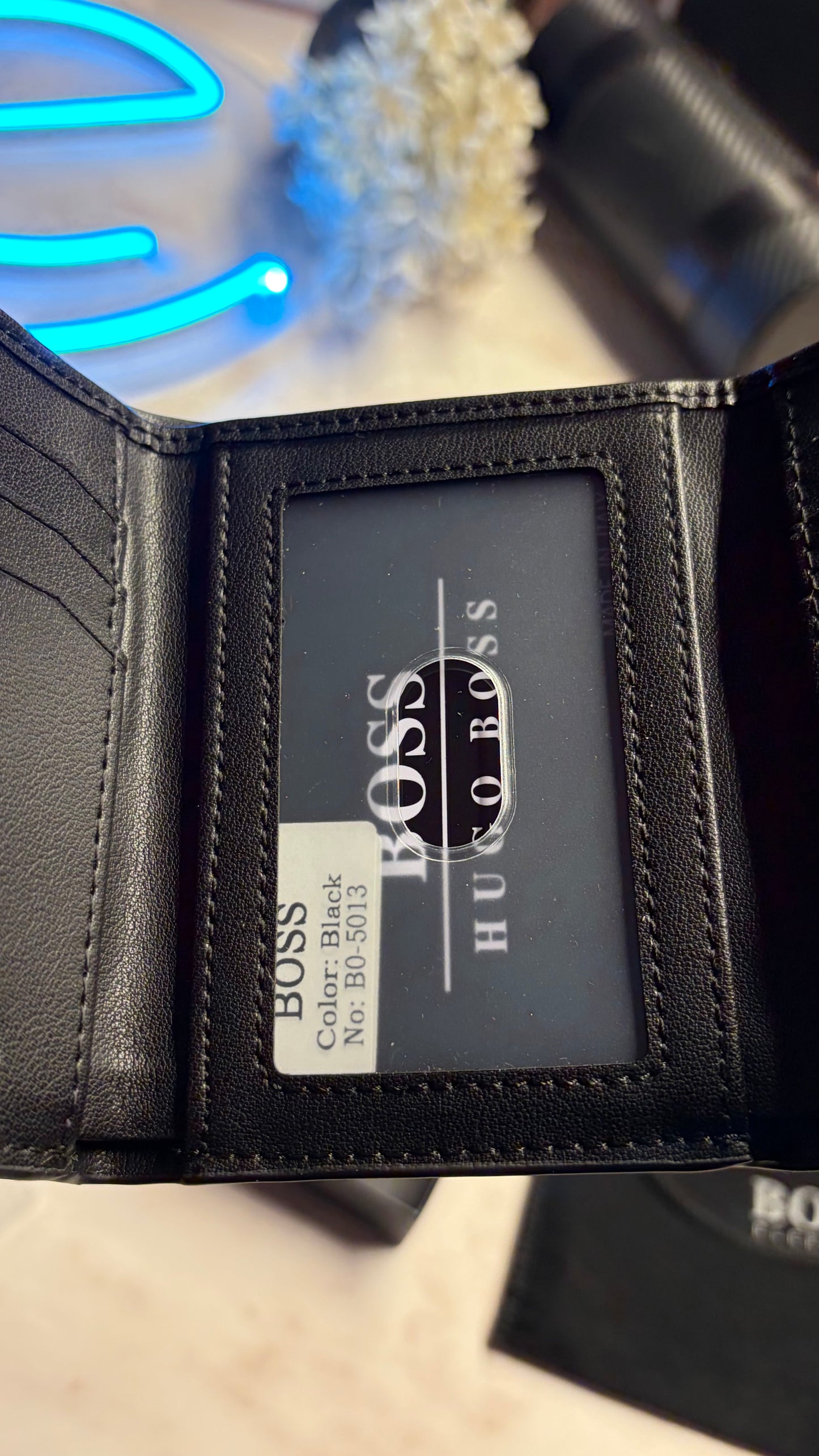 Boss Men’s Trifold Wallet - RFID Protection | Magnetic Closure