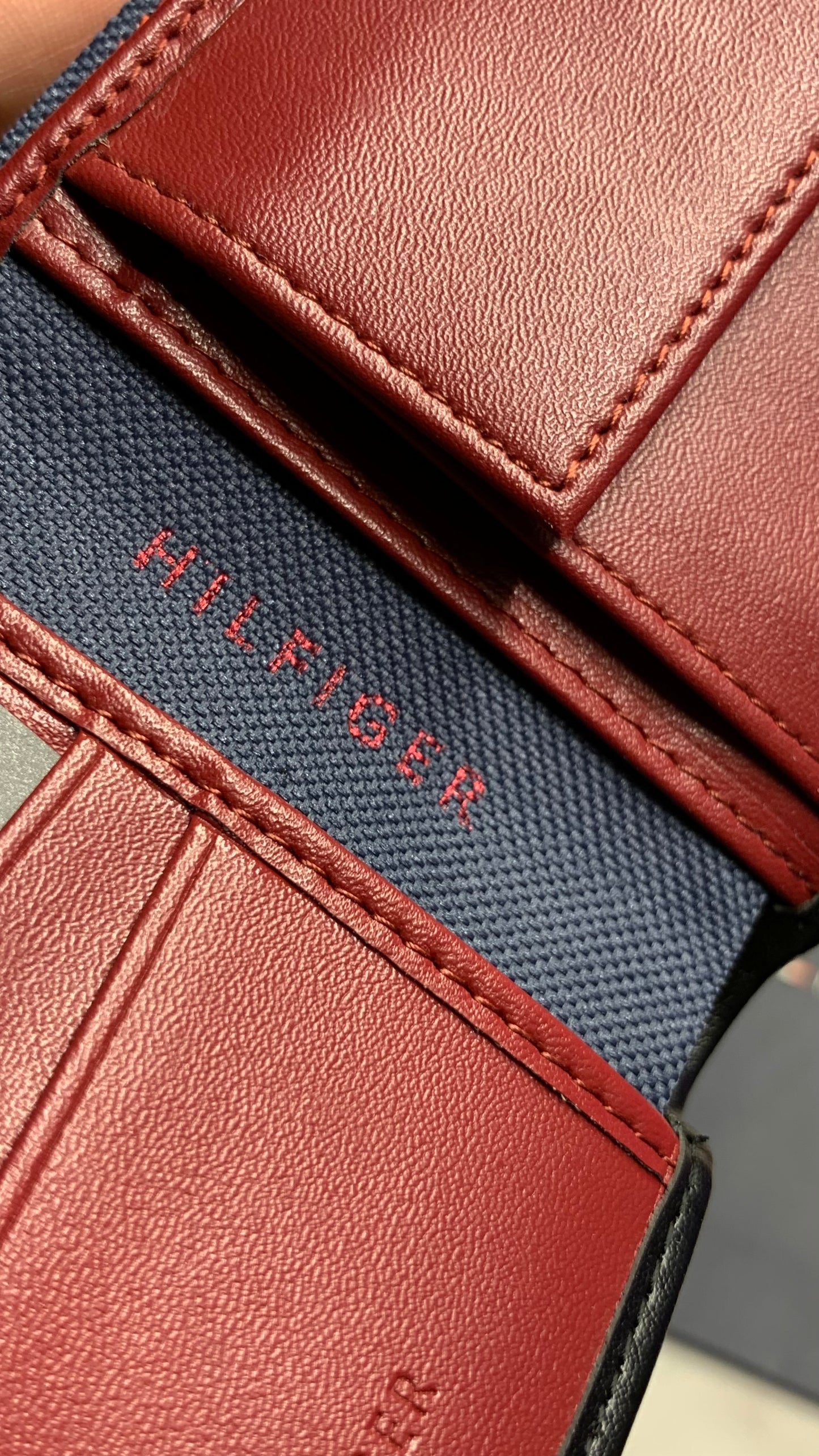 Tommy Hilfiger Bifold Wallet