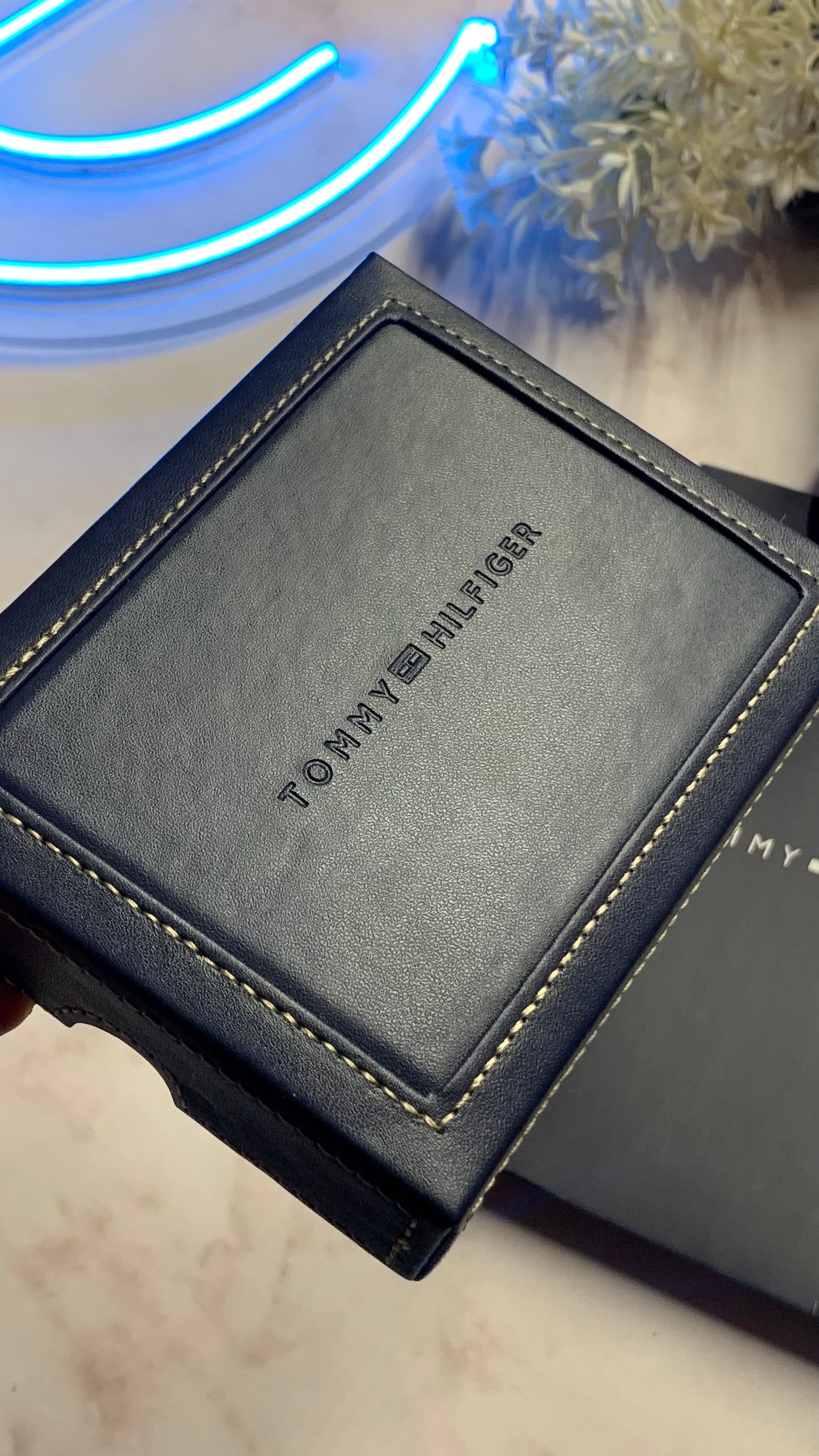 Tommy Hilfiger Trifold Wallet - Brown
