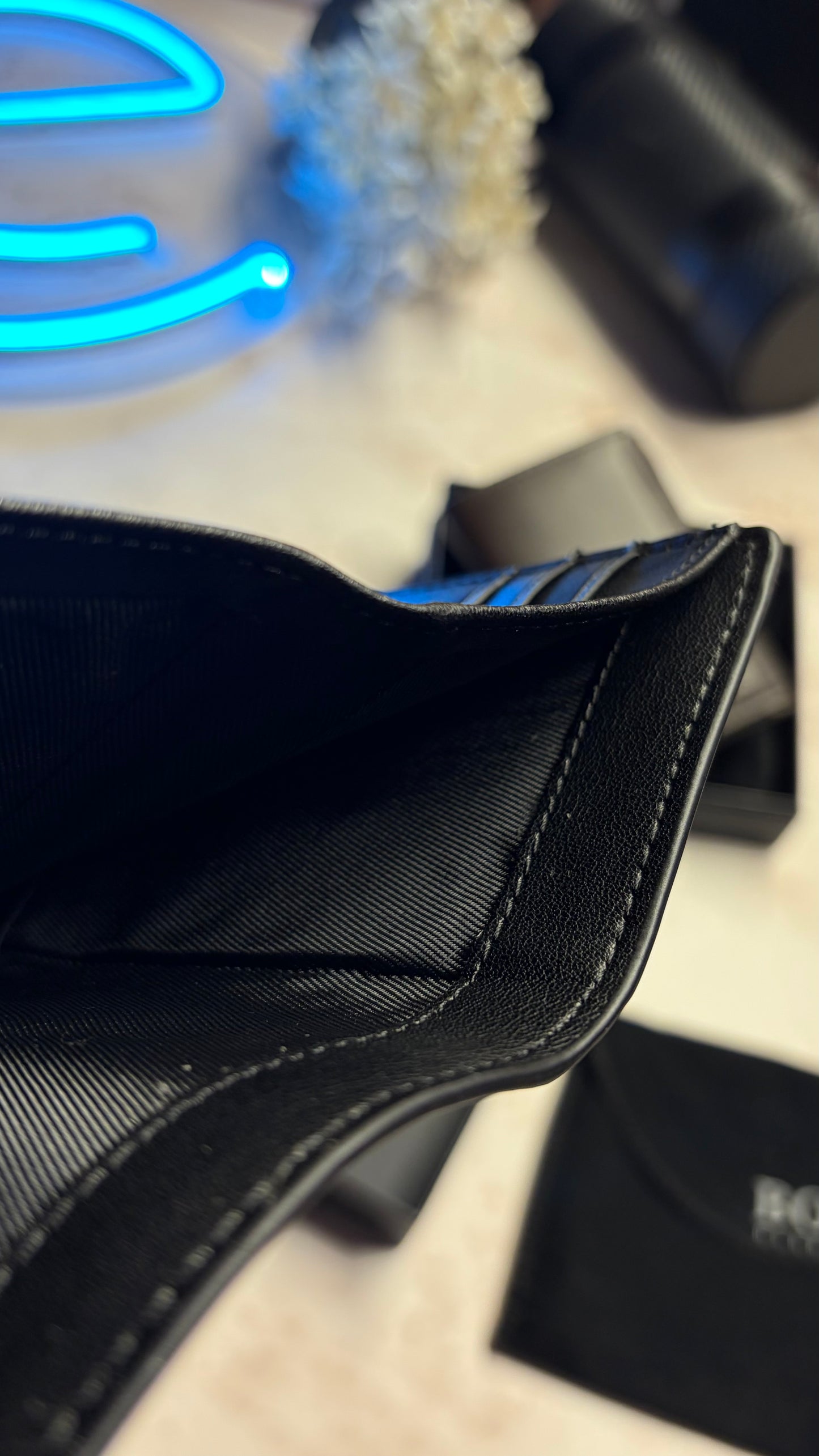Boss Men’s Trifold Wallet - RFID Protection | Magnetic Closure