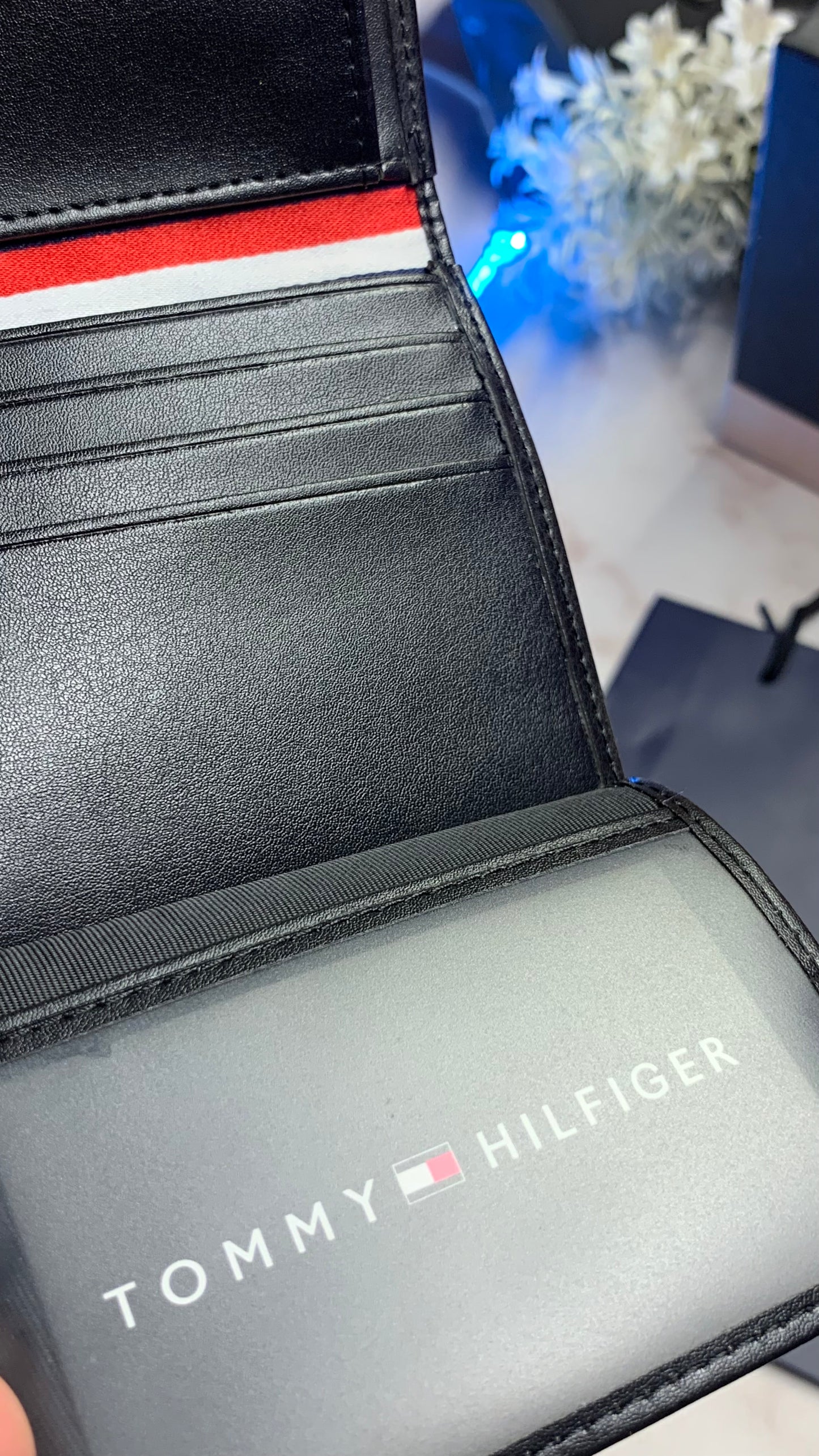 Tommy Hilfiger Slim Bifold Wallet