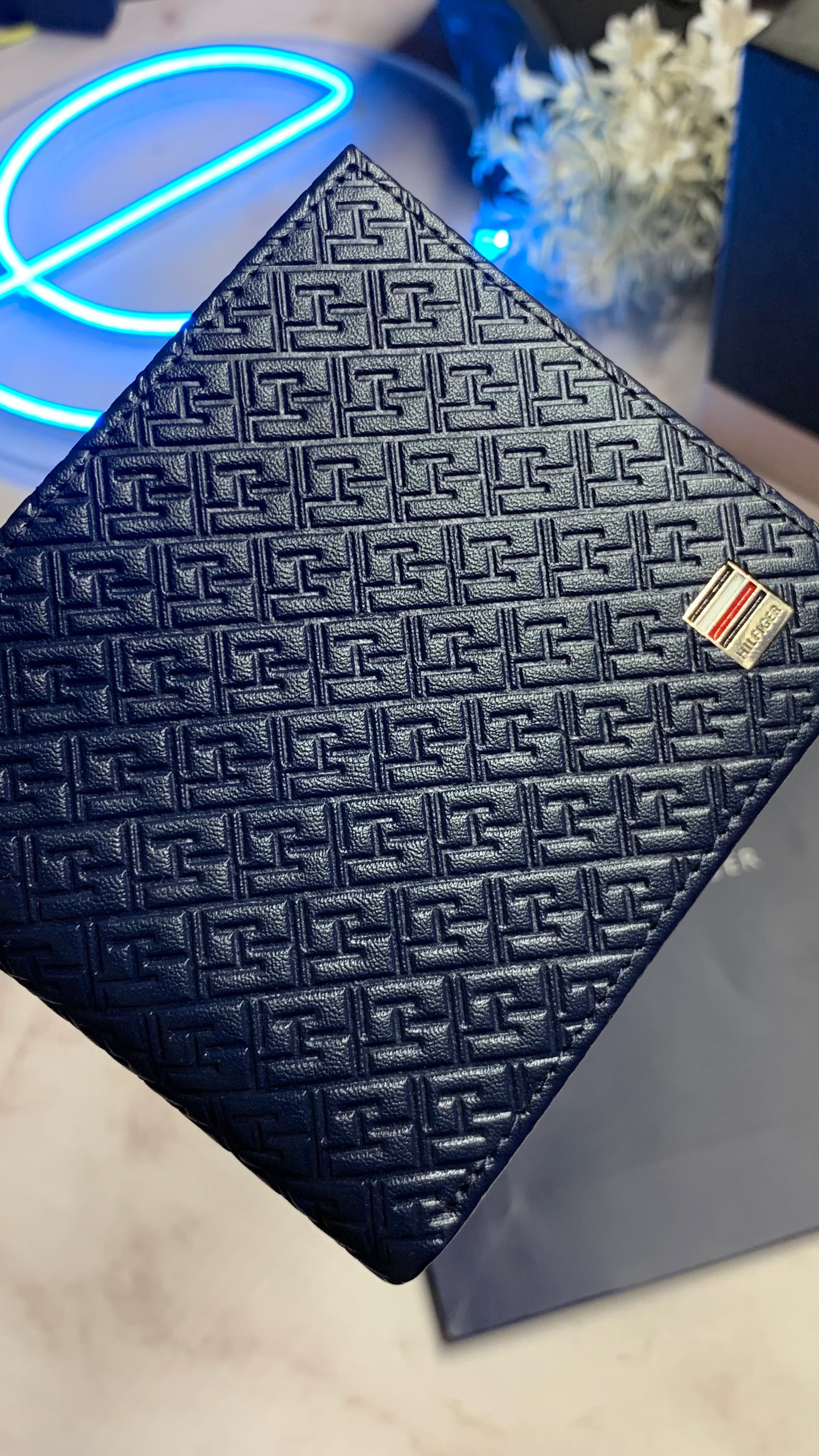 Tommy Hilfiger Bifold Wallet - TH pattern - Blue