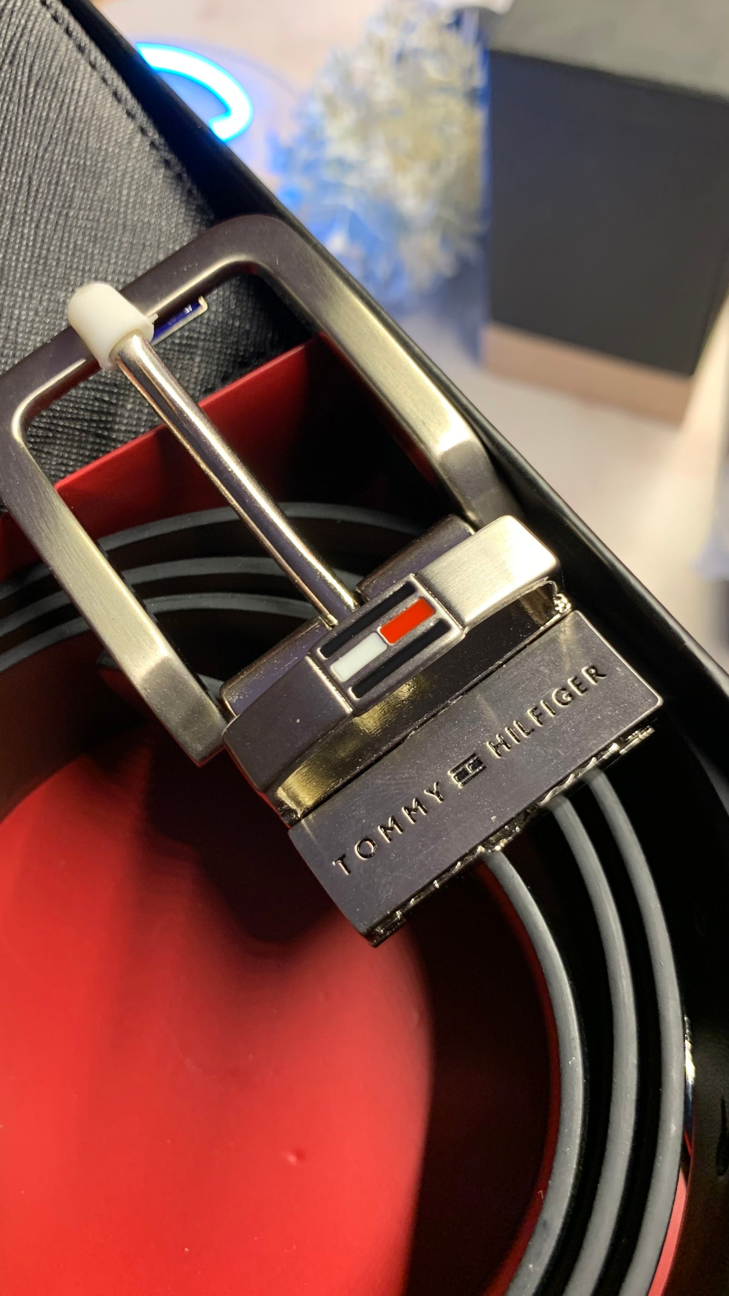 Tommy Hilfiger wallet & double face belt set