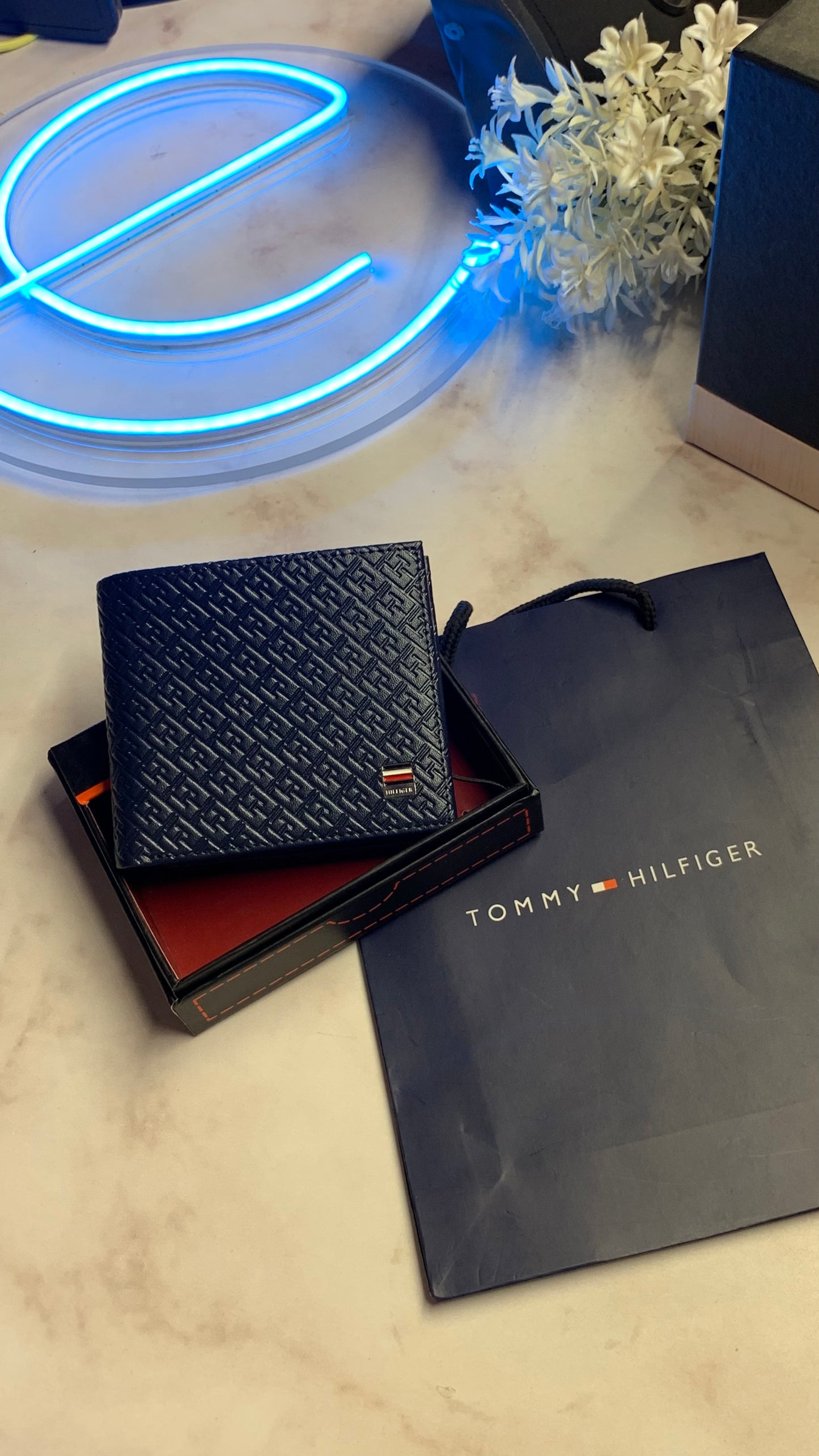 Tommy Hilfiger Bifold Wallet - TH pattern - Blue