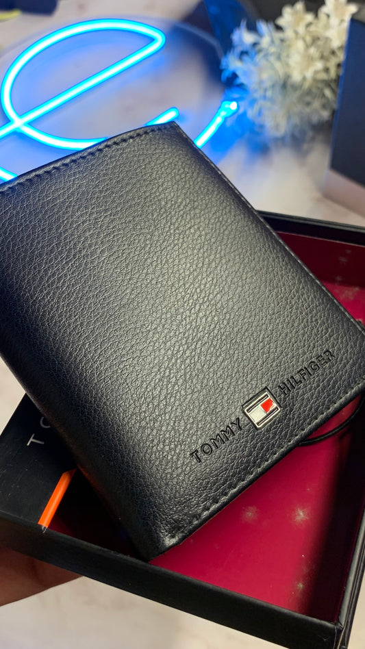 Tommy Hilfiger Slim Bifold Wallet