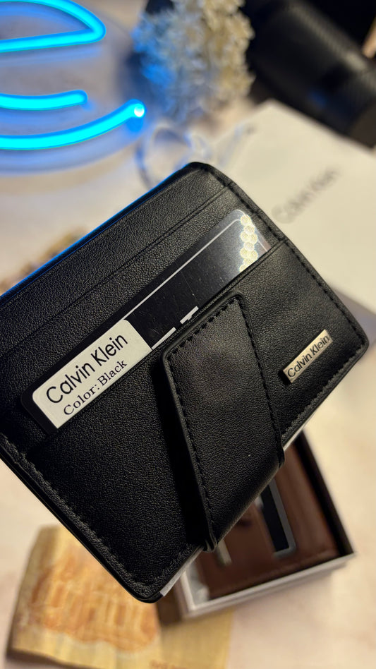 Calvin Klein Men’s Bifold Cardholder - Magnetic Closure