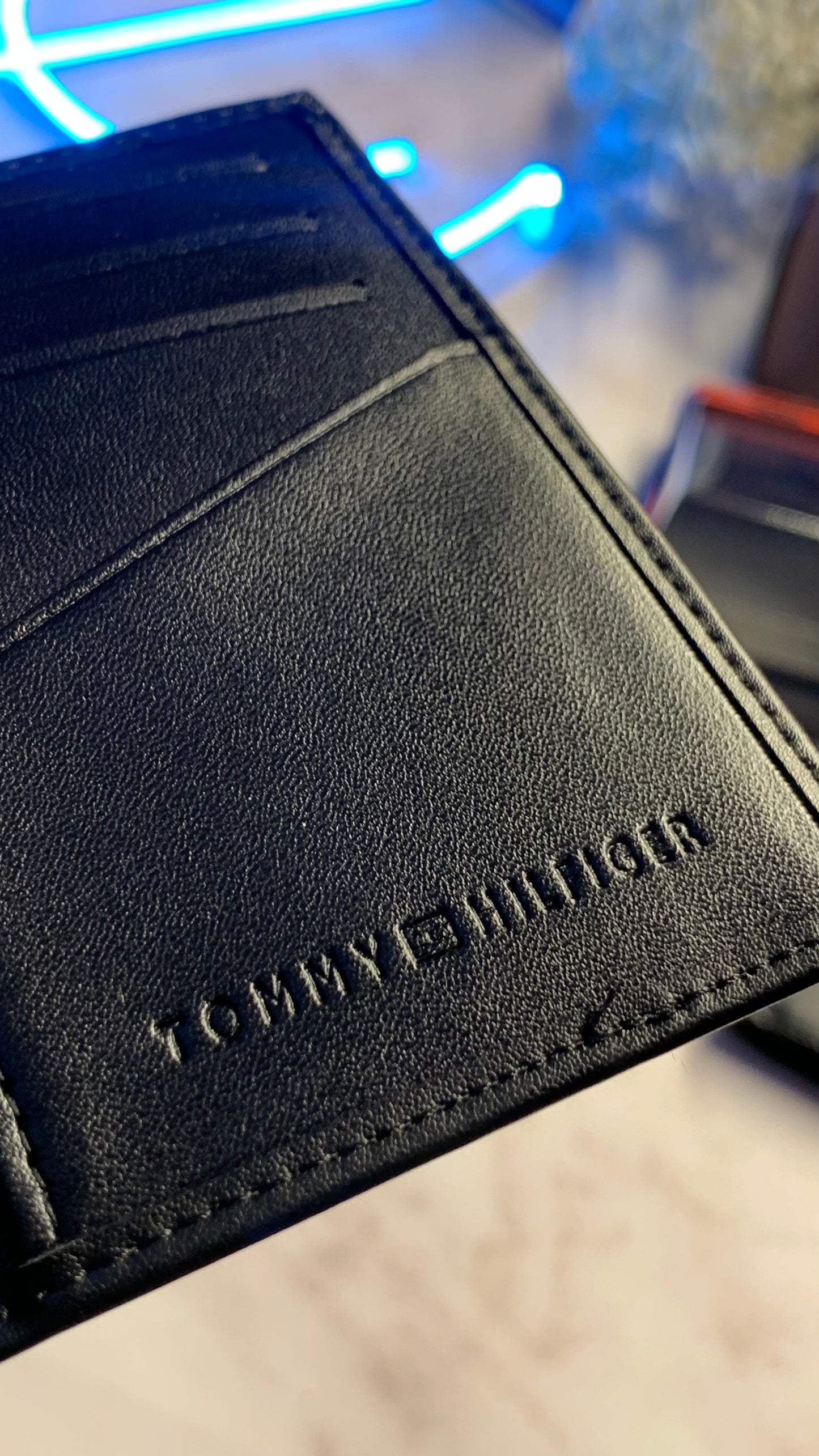 Tommy Hilfiger Slim Bifold Wallet