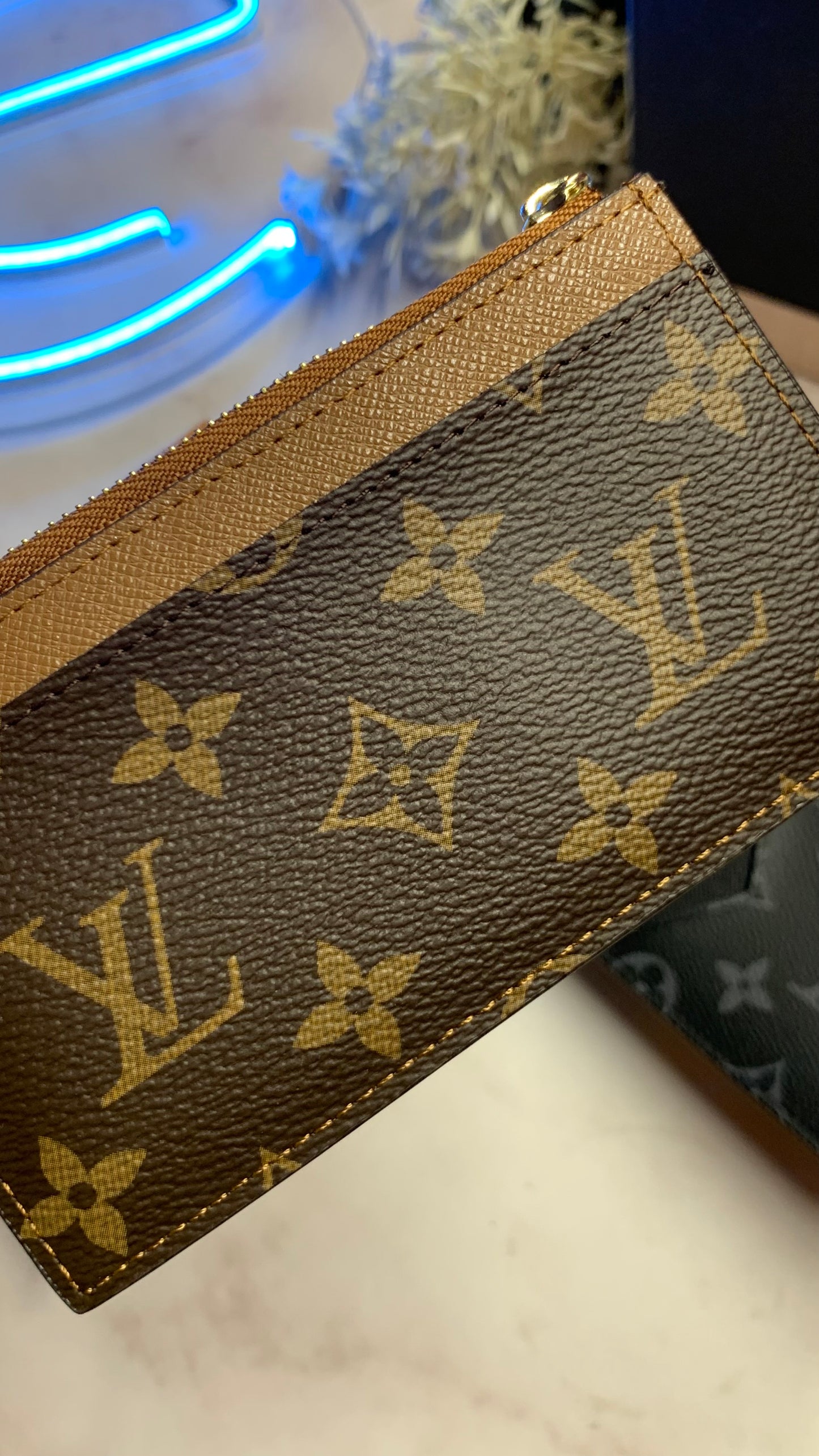 Louis Vuitton Cardholder with zipper - Brown
